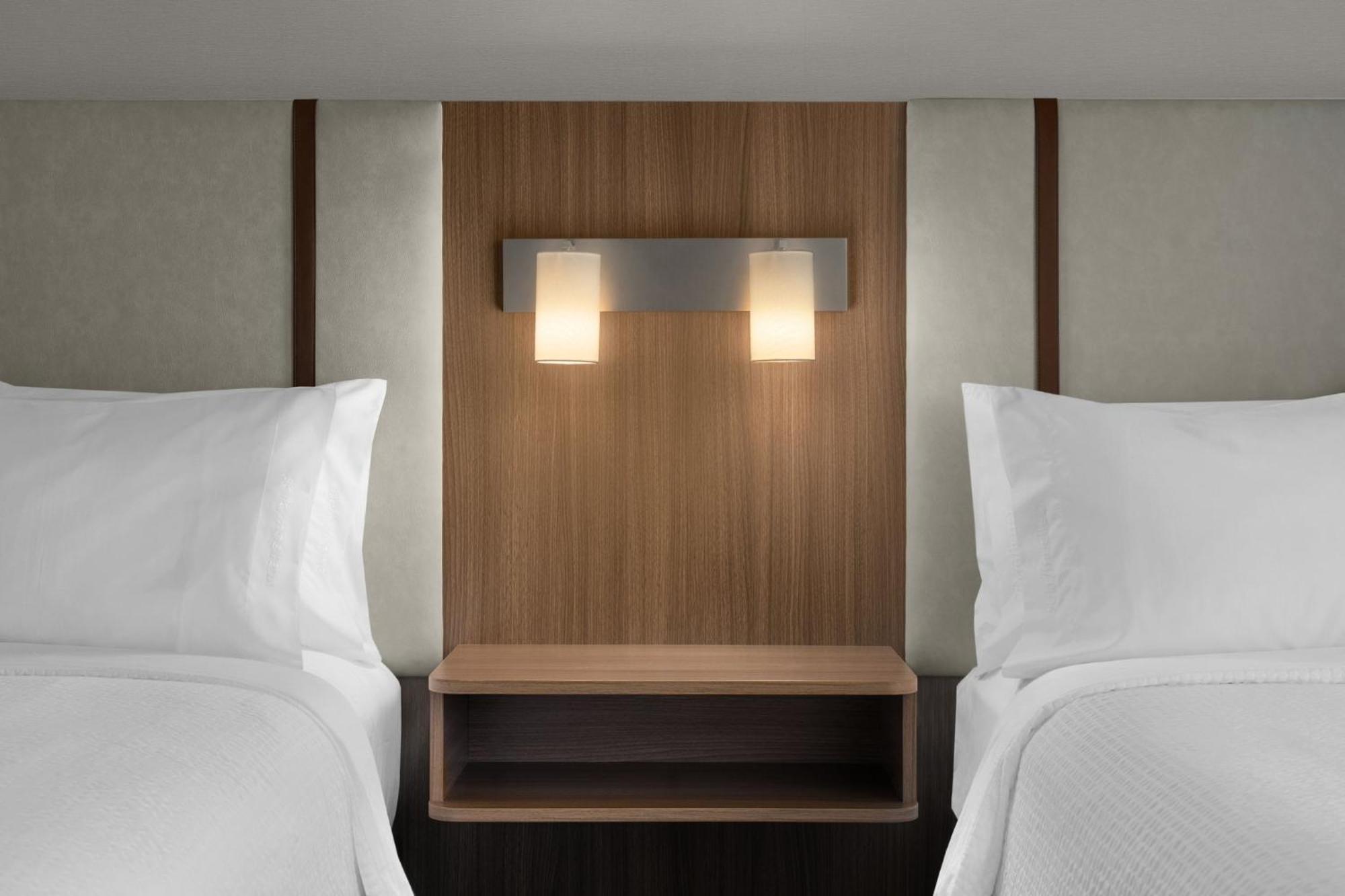 East By Ihg Hotel Ottawa