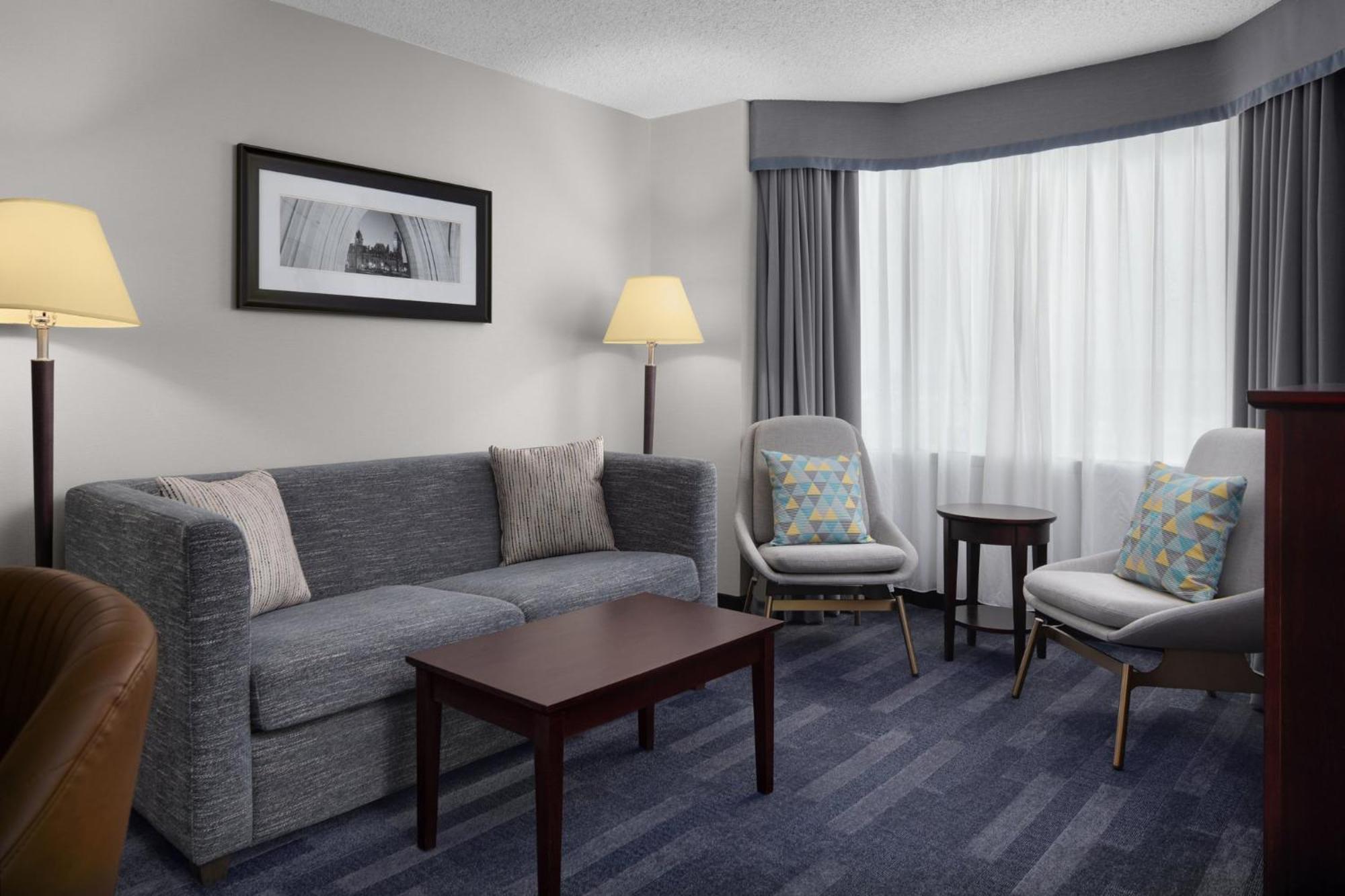 Hotel East By Ihg