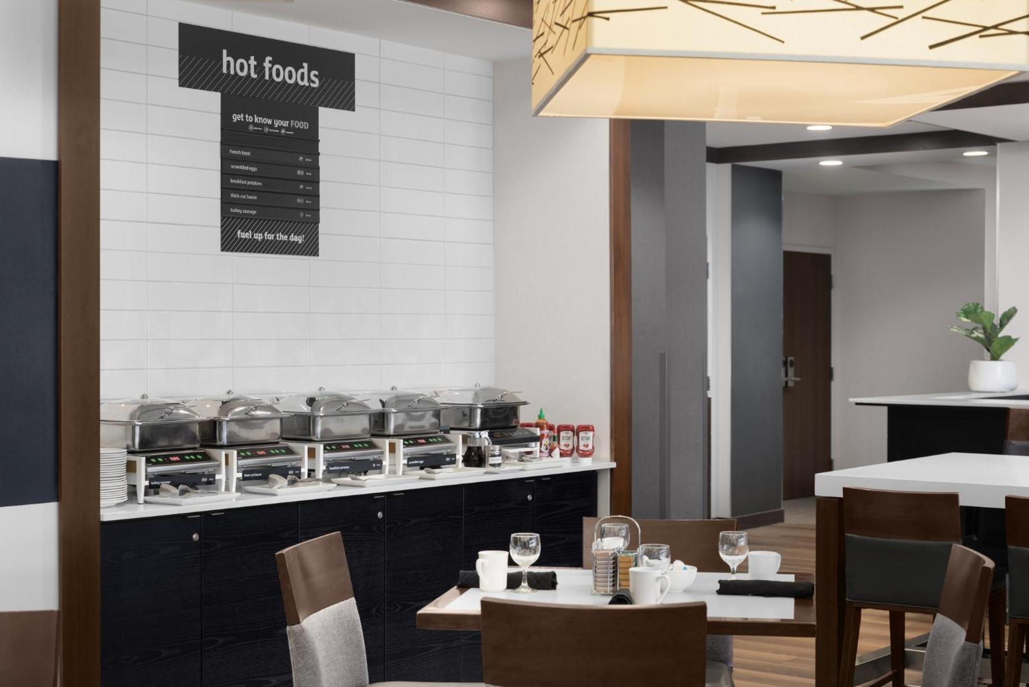 East By Ihg 4* Ottawa