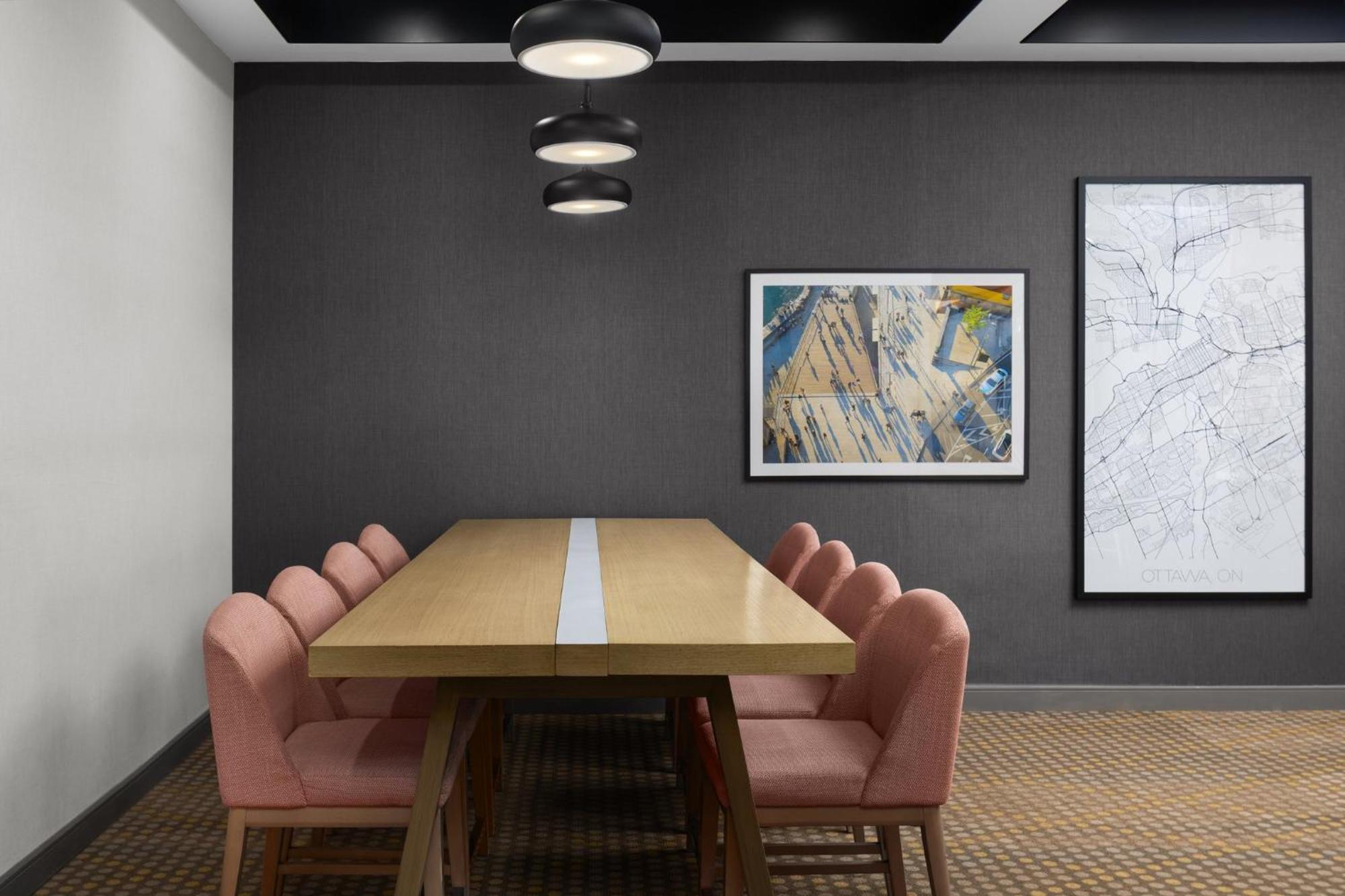 Hotel East By Ihg 4*