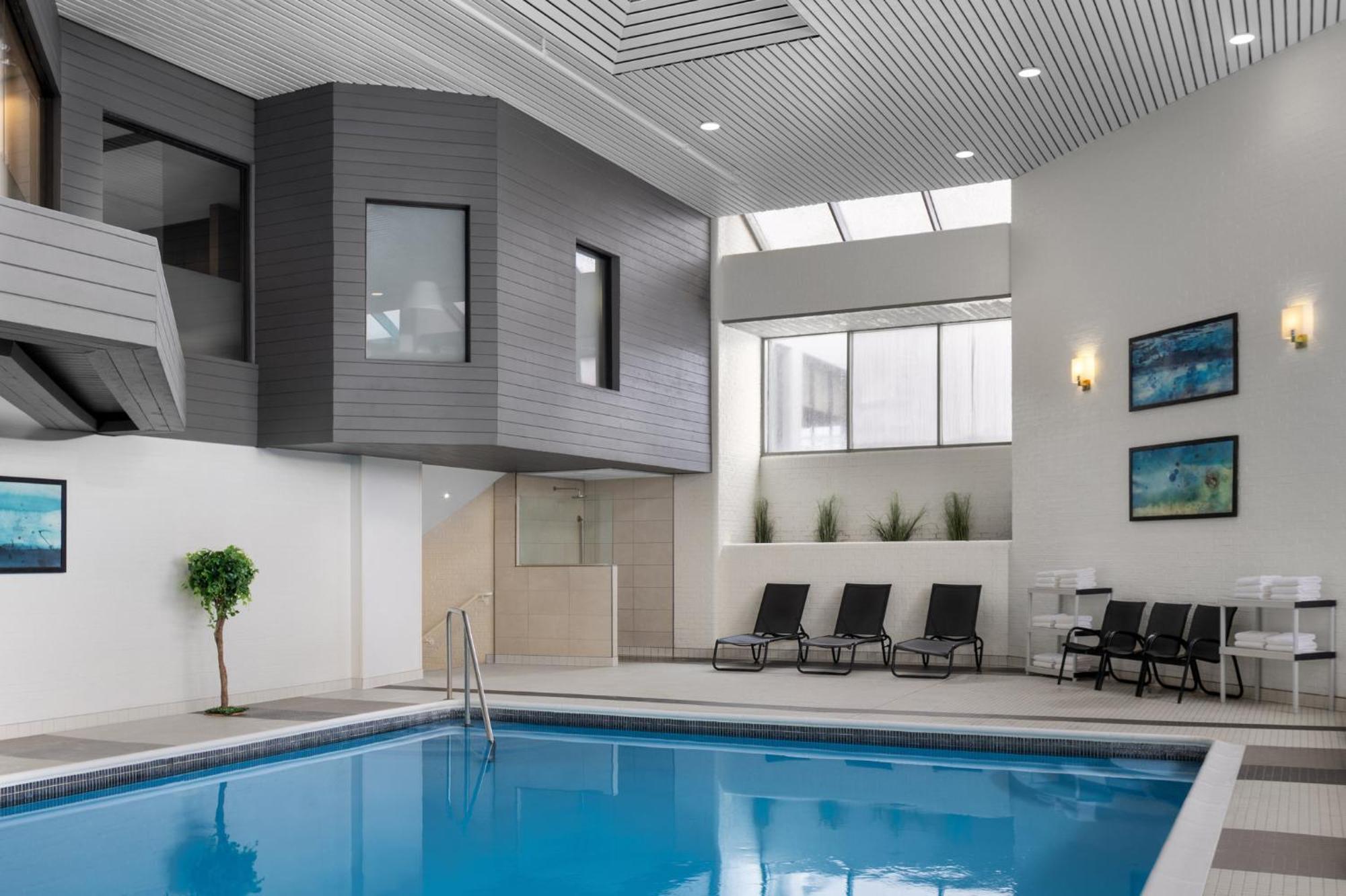 East By Ihg 4* Ottawa
