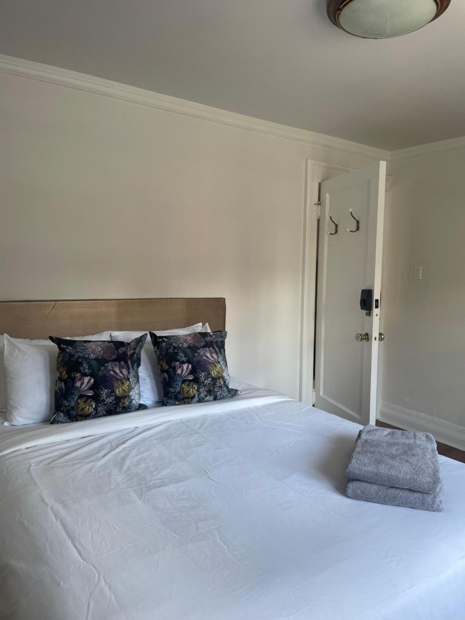 Ambassador Bed & Breakfast