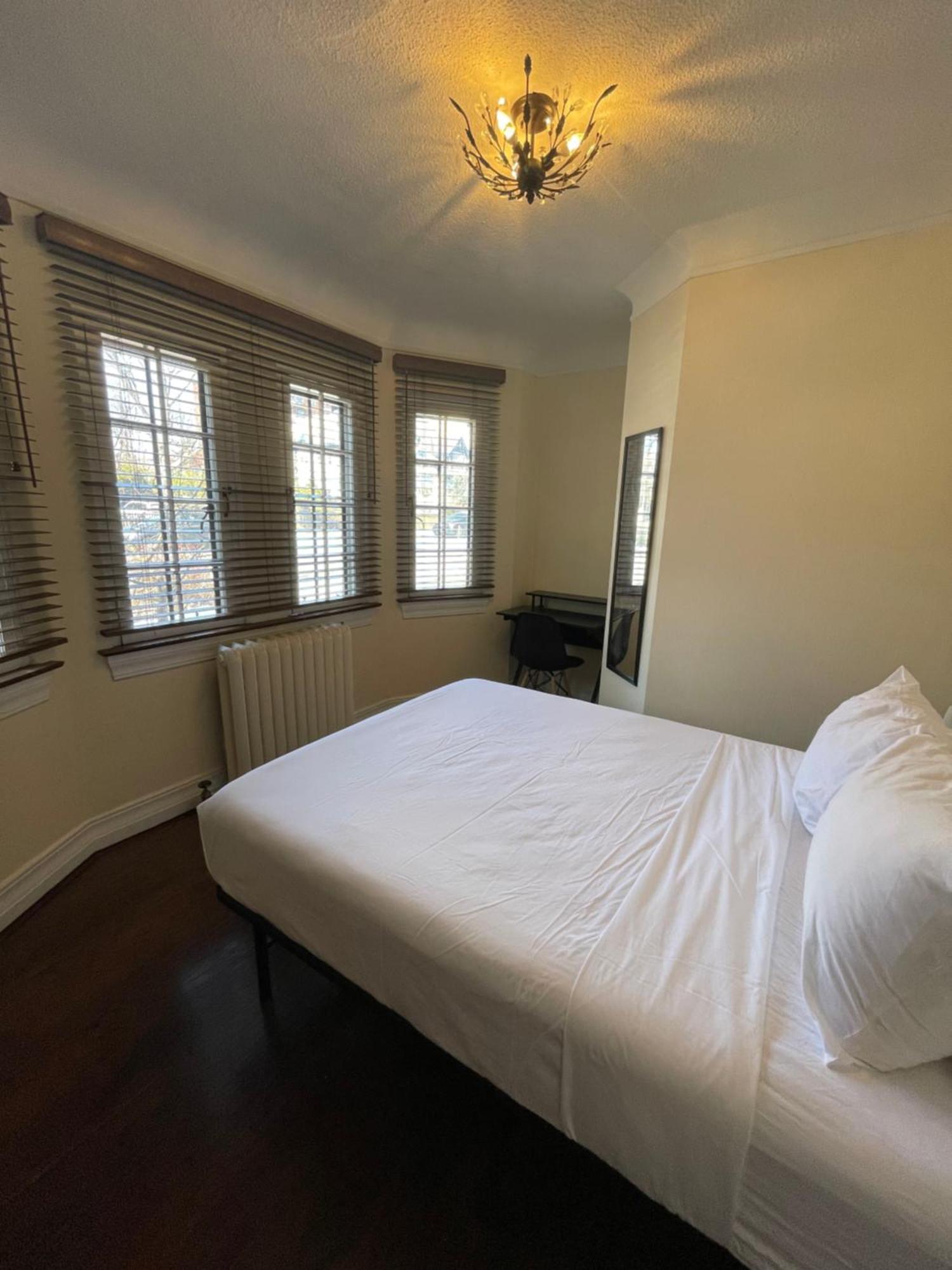 Ambassador Bed & Breakfast Ottawa