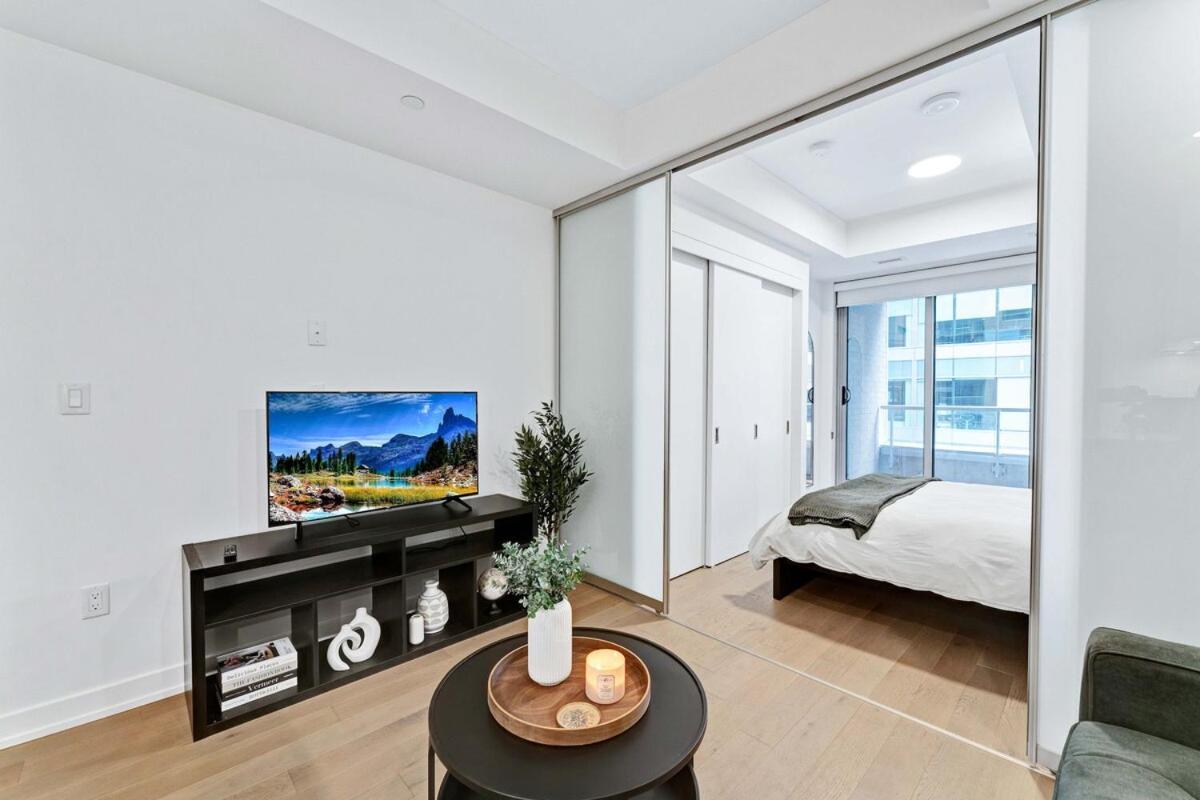 High-end With Gym And Walking Distance To Parliament Apartment Ottawa