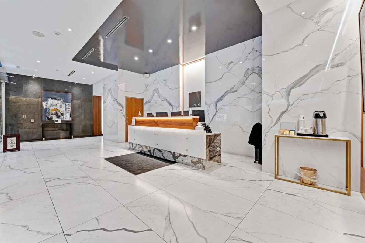 High-end With Gym And Walking Distance To Parliament Ottawa