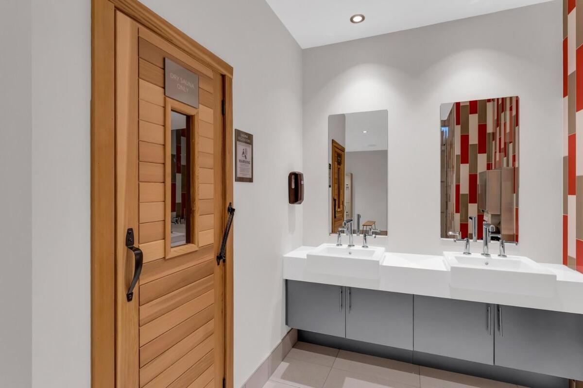 High-end With Gym And Walking Distance To Parliament Ottawa