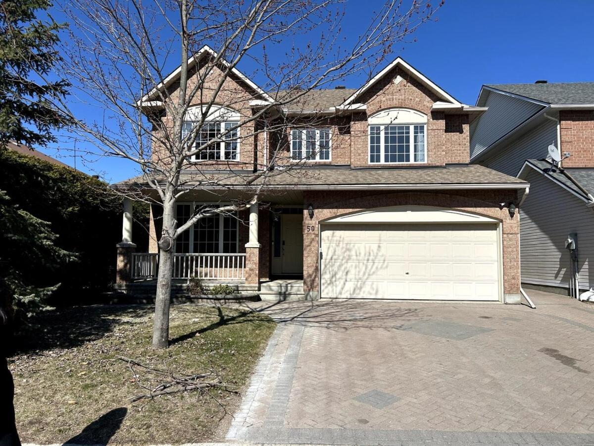 Holiday home Spacious 4br Near Kanata Tech Park