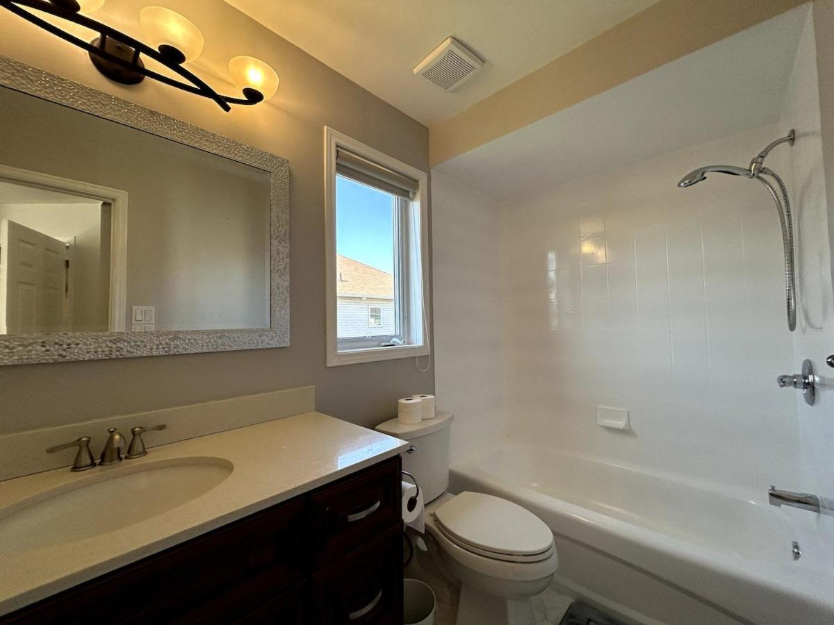 Holiday home Spacious 4br Near Kanata Tech Park *