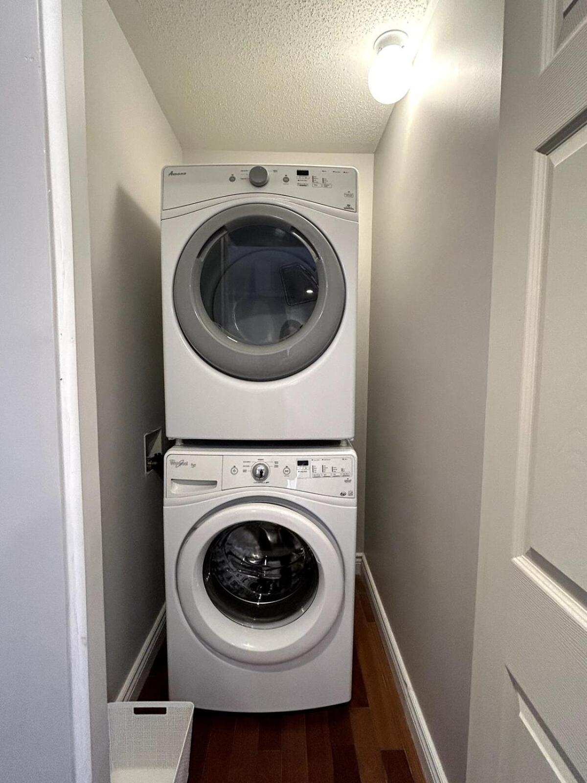 Spacious 4br Near Kanata Tech Park