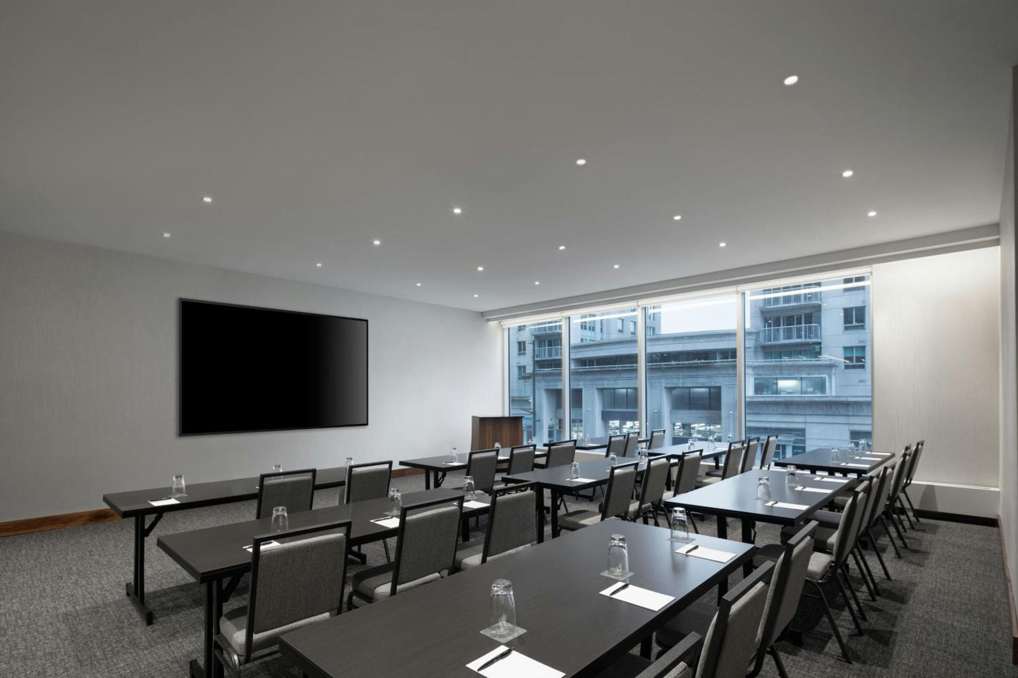 Ac By Marriott Downtown Hotel Ottawa