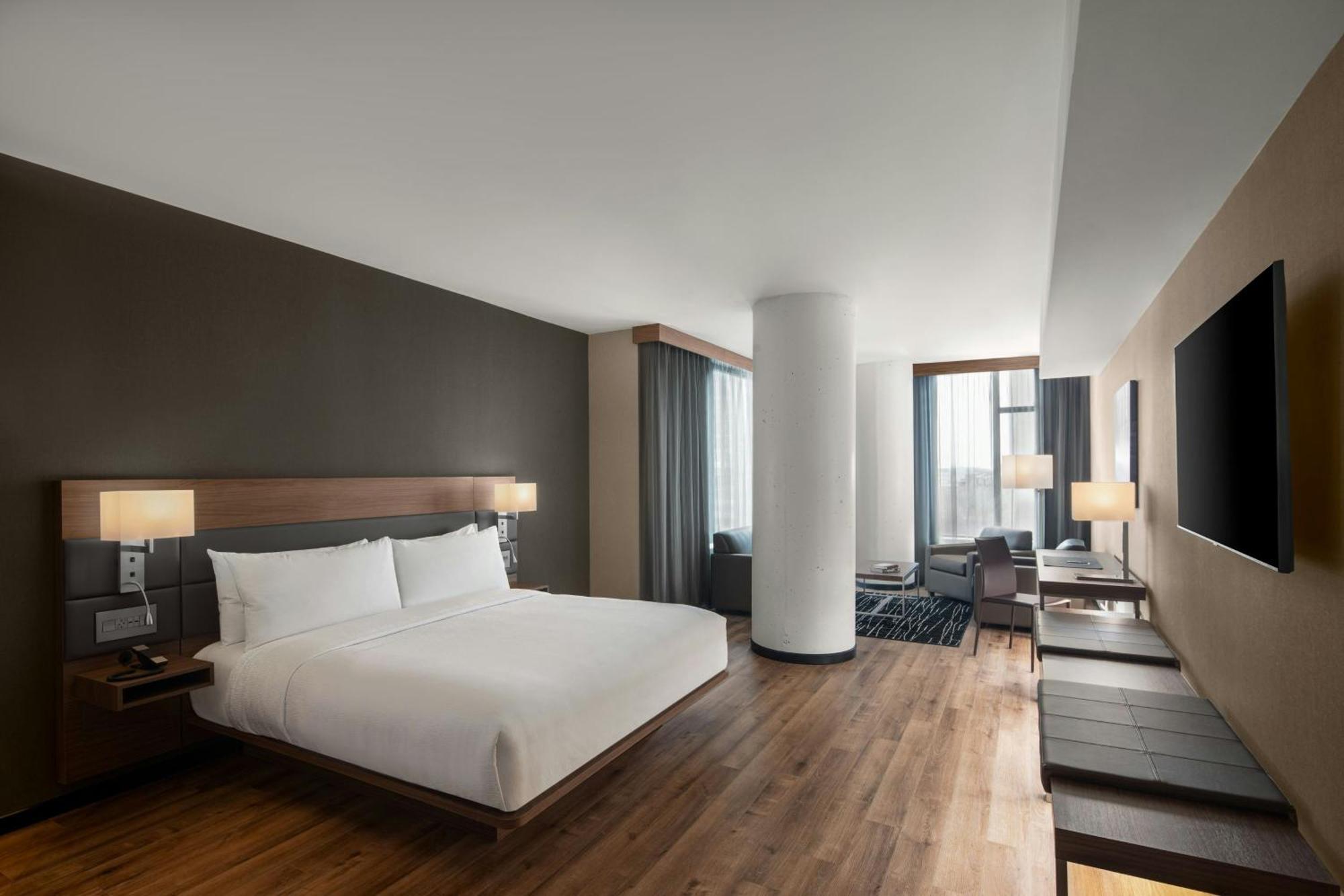 Hotel Ac By Marriott Downtown