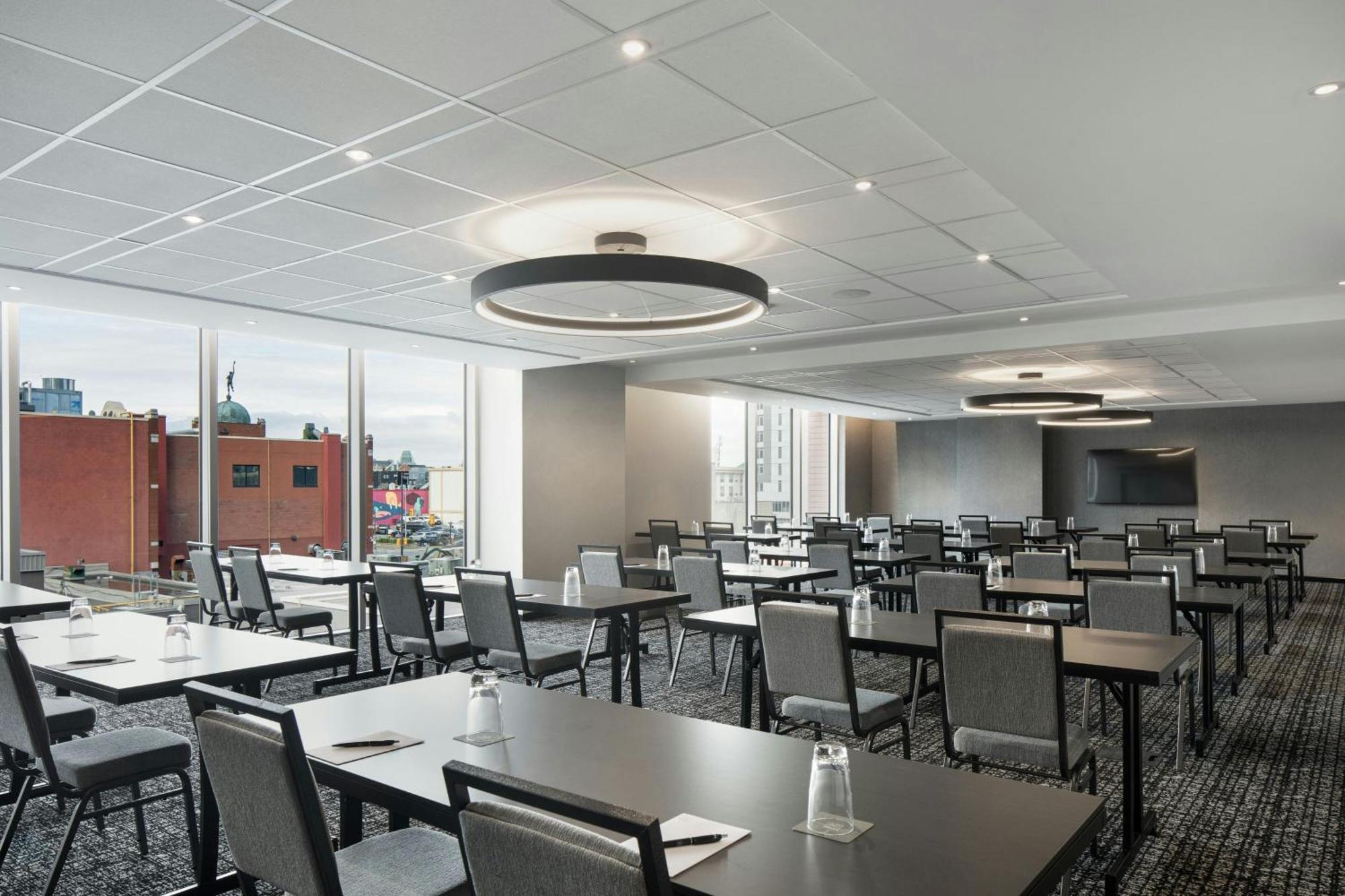 Hotel Ac By Marriott Downtown Ottawa