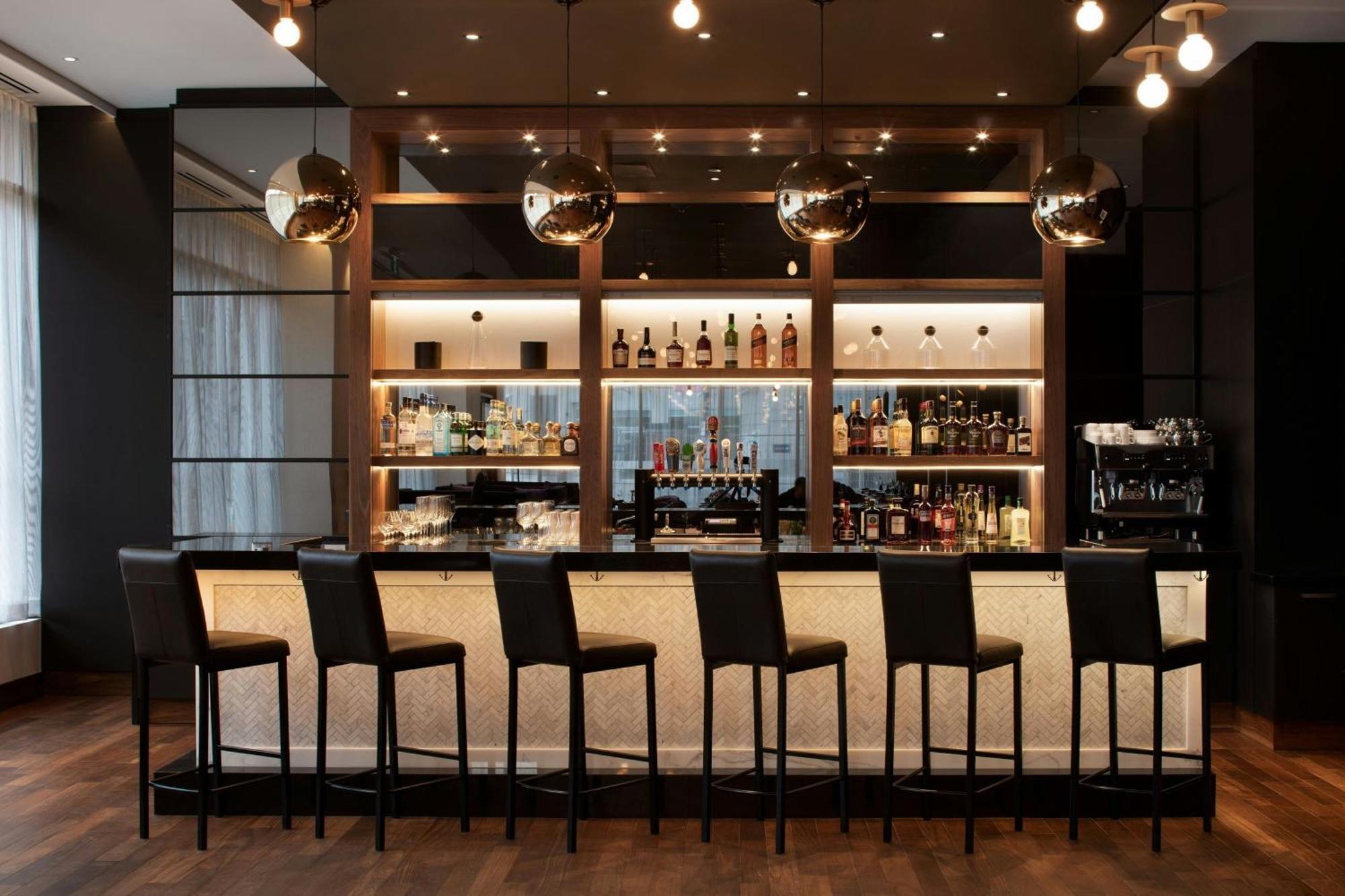Hotel Ac By Marriott Downtown 4*