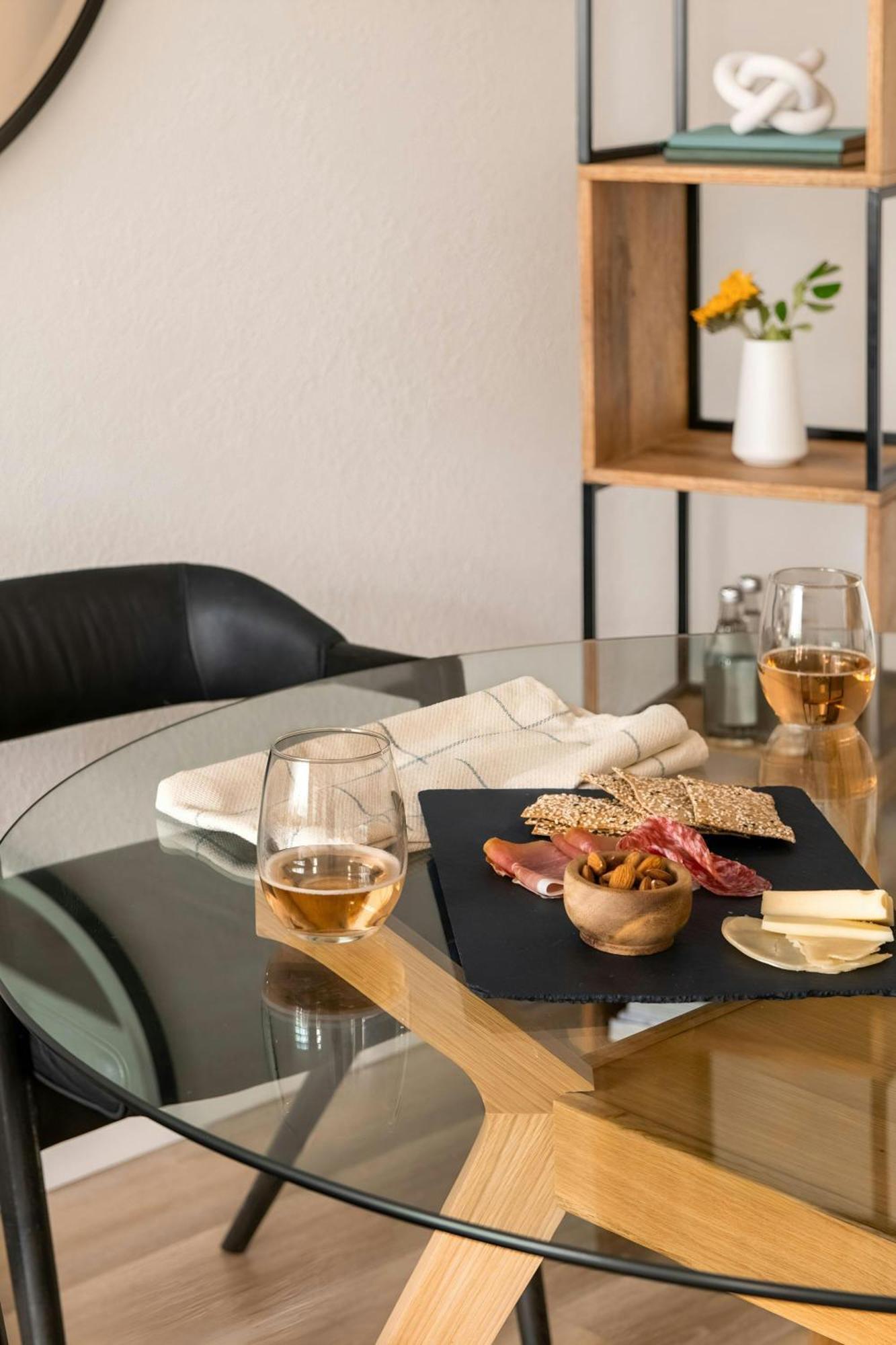 Sonder By Marriott Bonvoy Rideau Downtown 4*