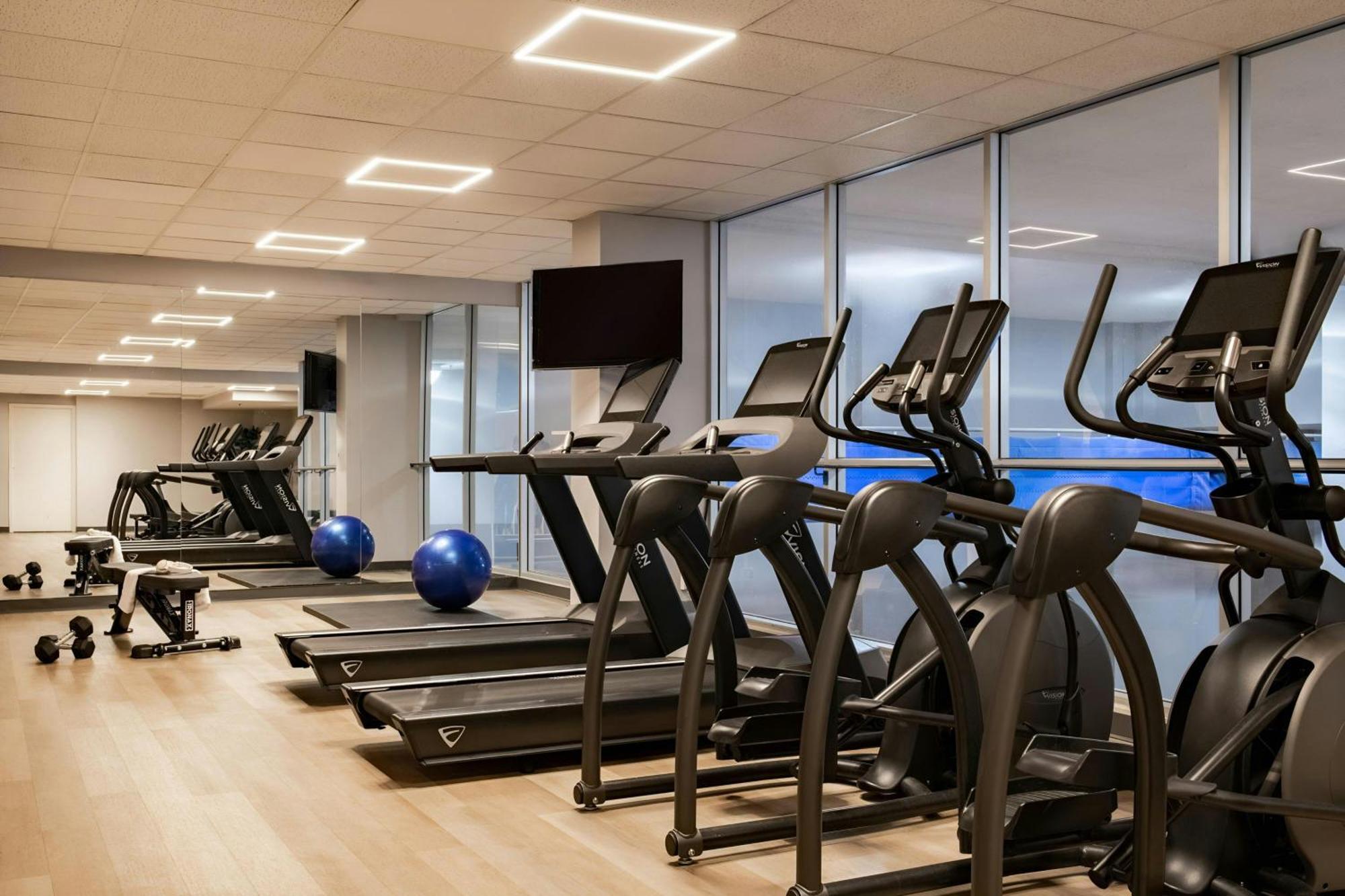 Sonder By Marriott Bonvoy Rideau Downtown Aparthotel