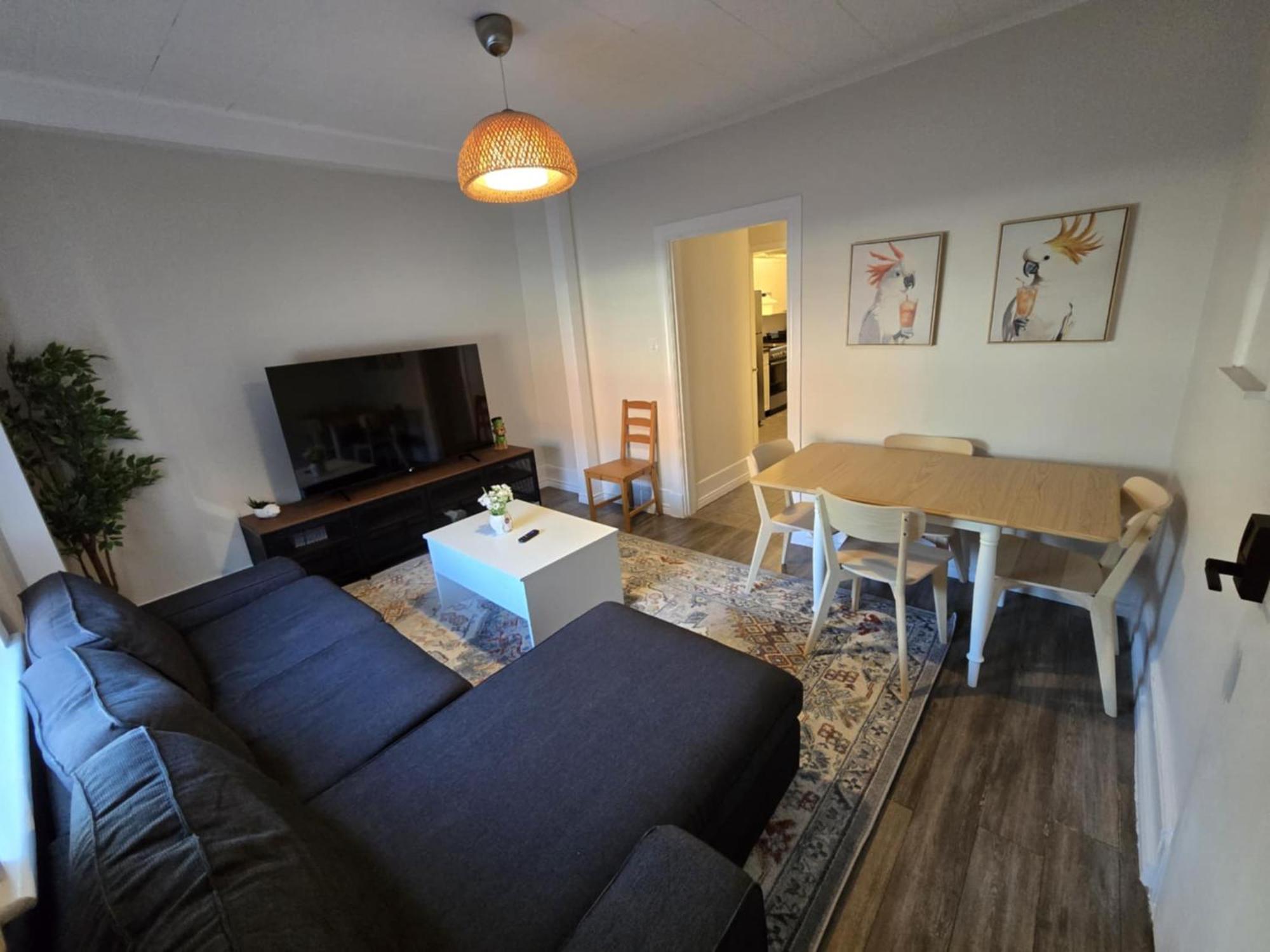 Byward Market Downtown * Ottawa