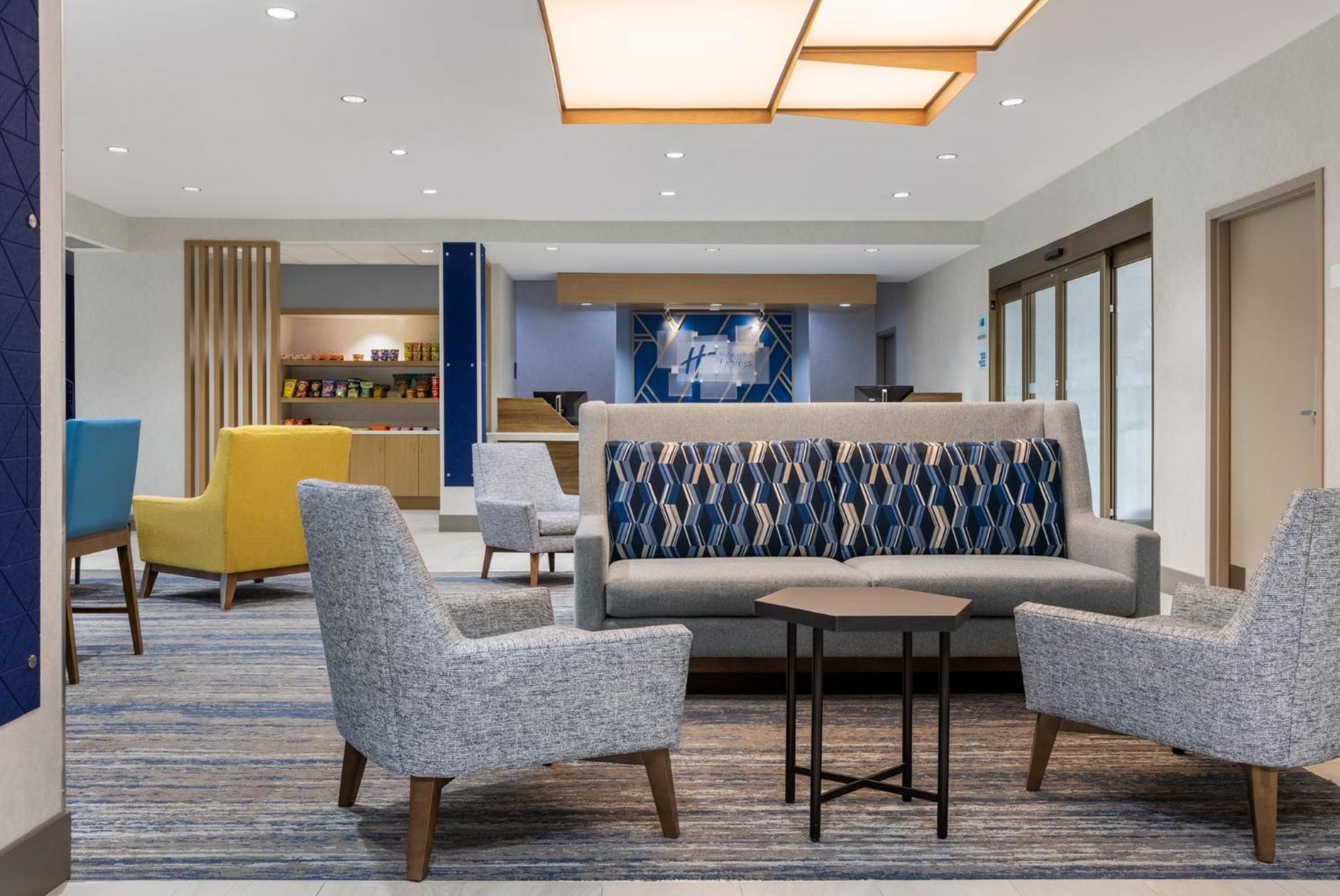 Express & East-orleans By Ihg Ottawa