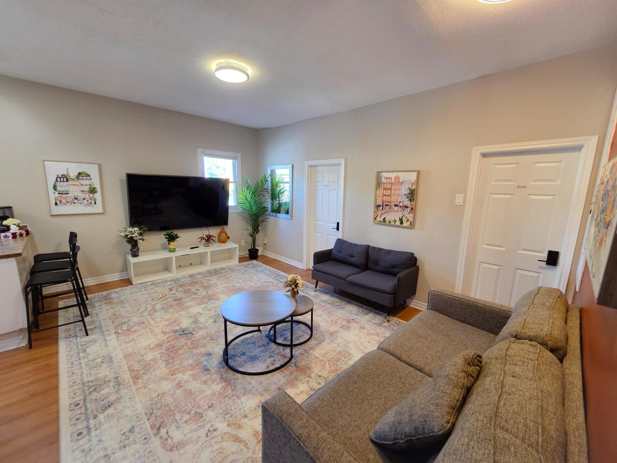 Byward Market Downtown *