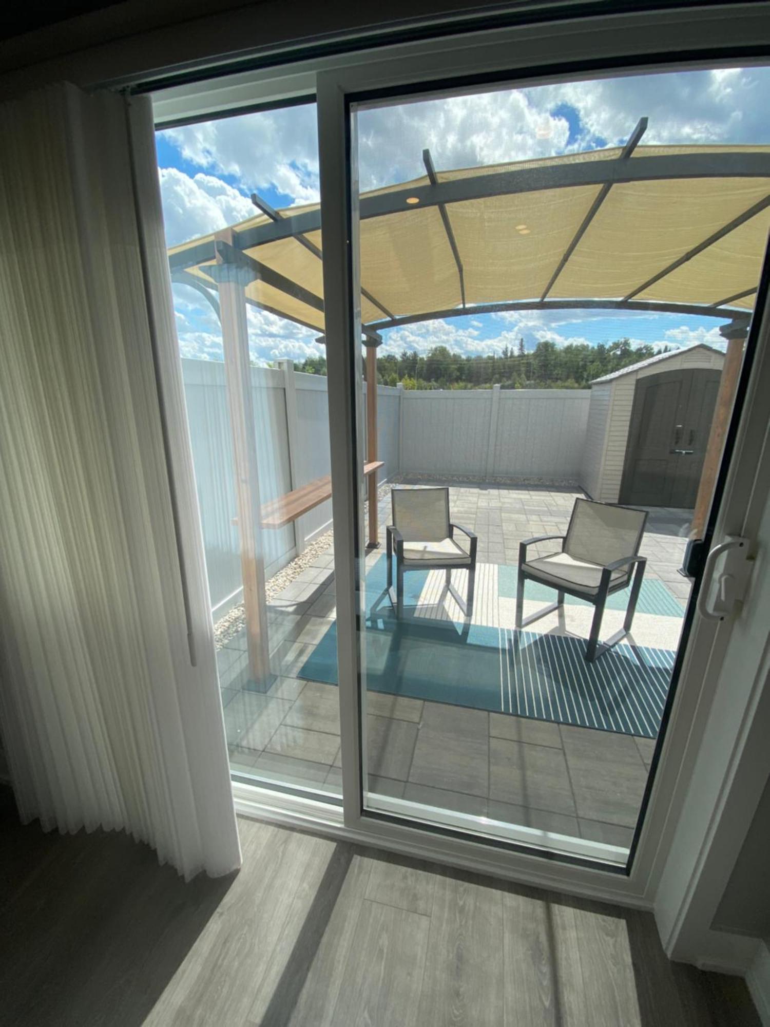 Bed & Breakfast Guest In Ottawa