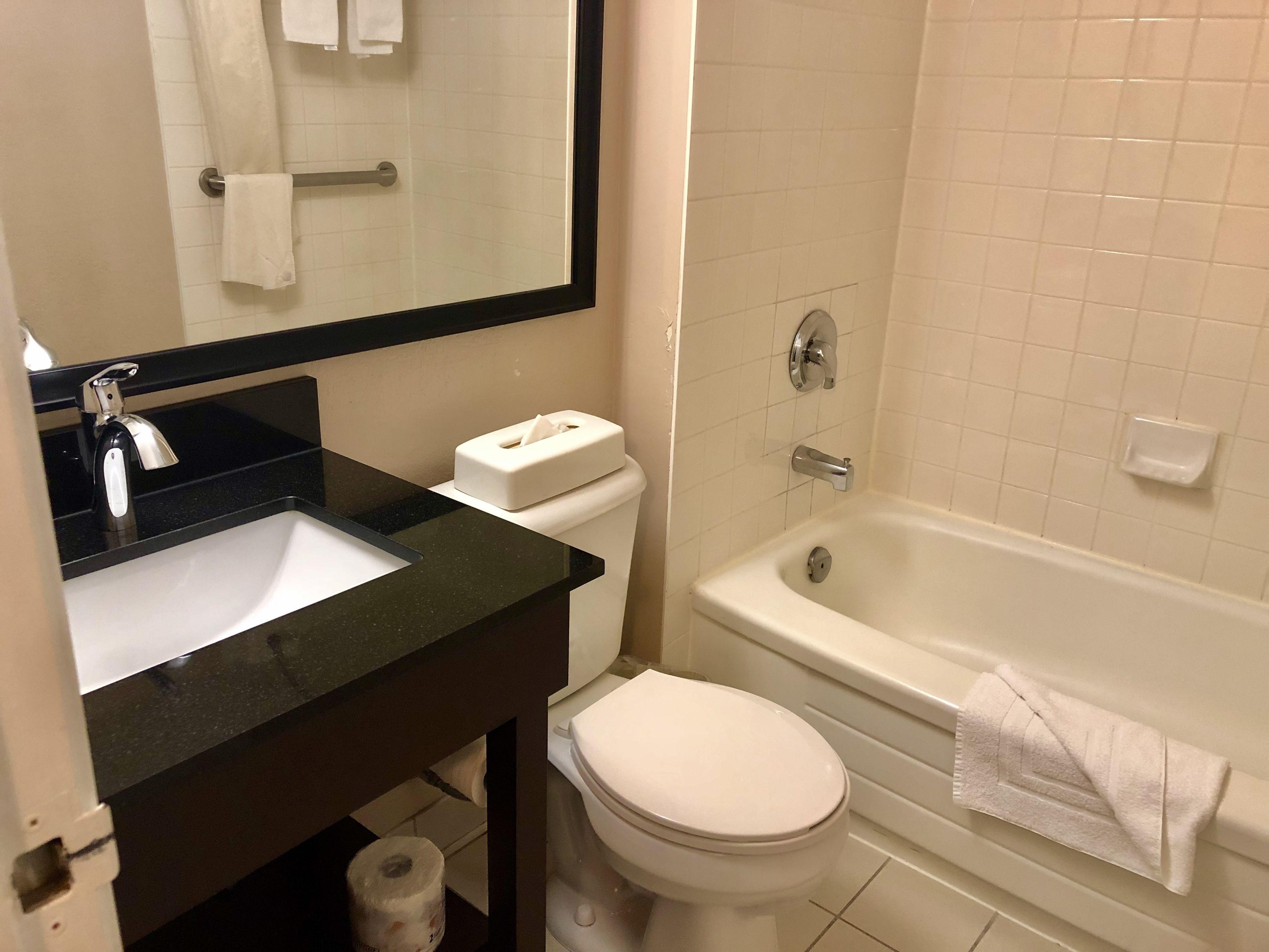 Travelodge By Wyndham East Hotel 3*