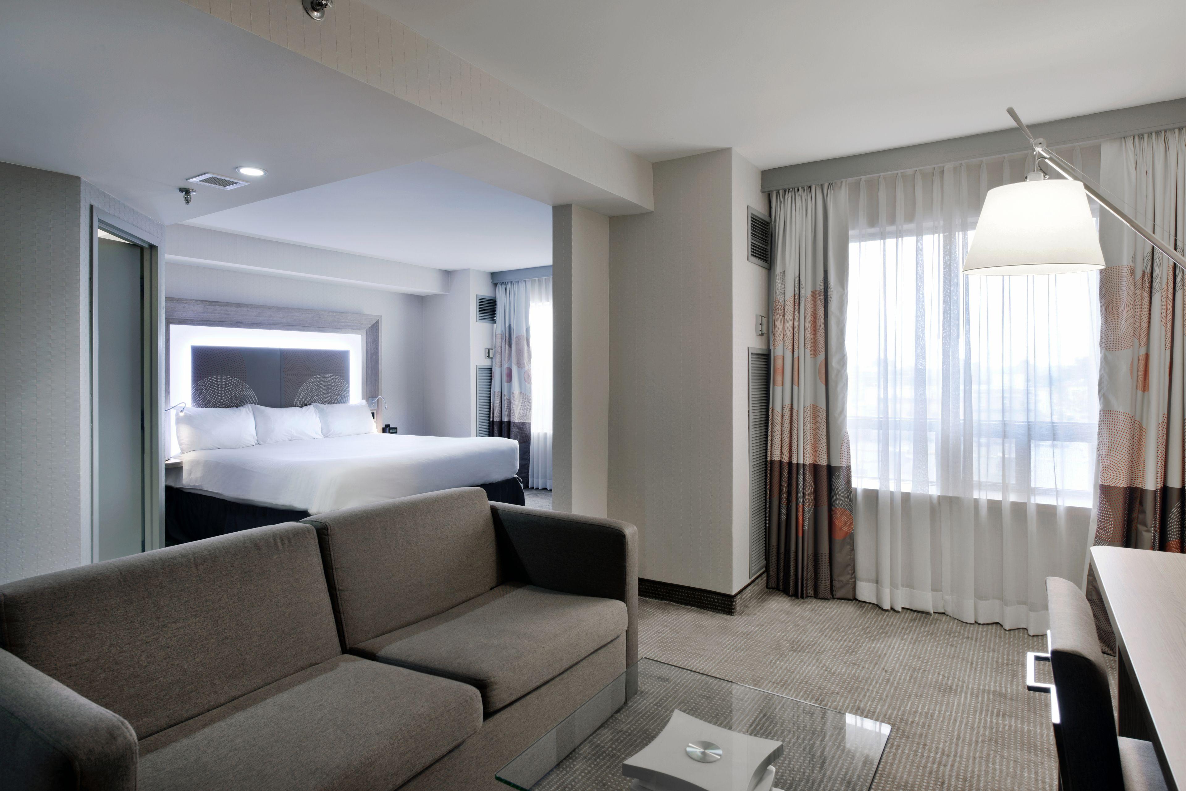 Doubletree By Hilton Downtown Hotel