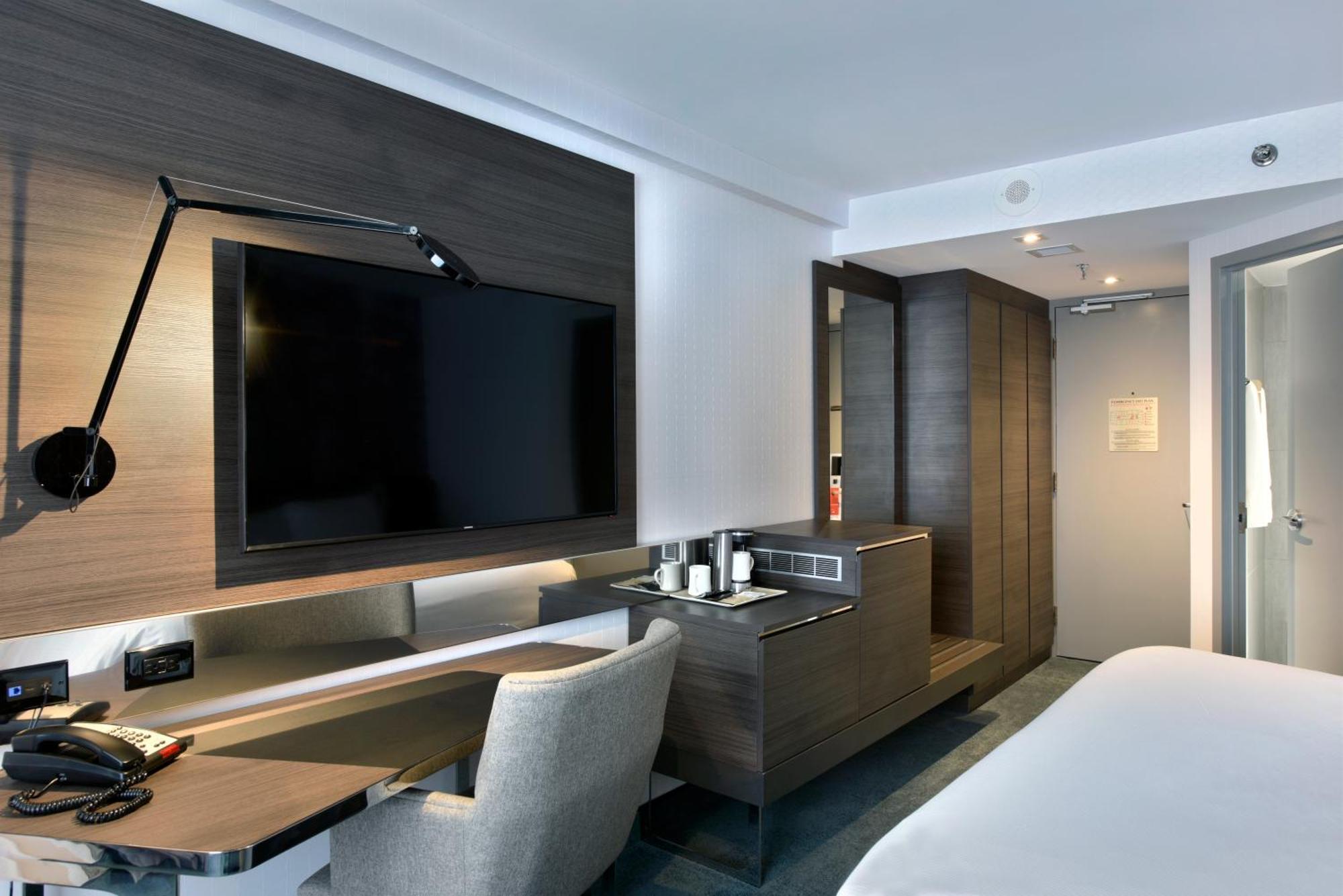 Hotel Doubletree By Hilton Downtown 4*