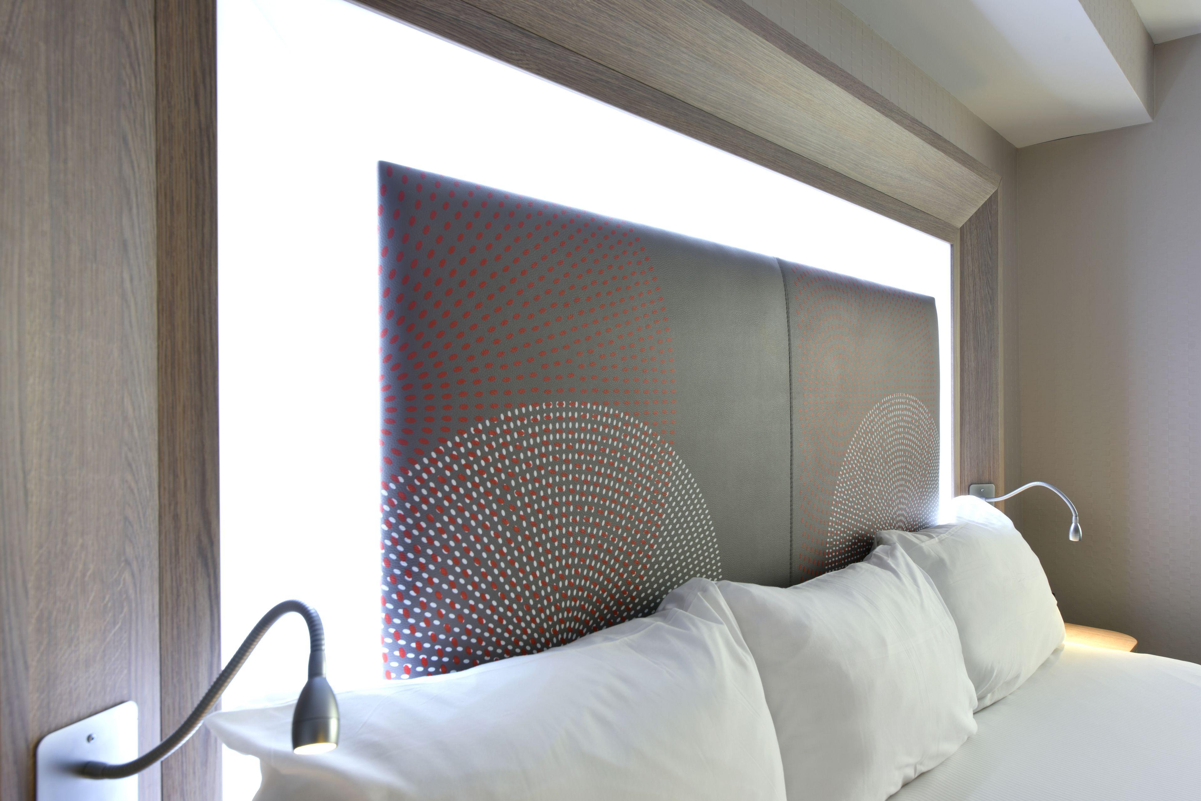 Doubletree By Hilton Downtown Hotel Ottawa