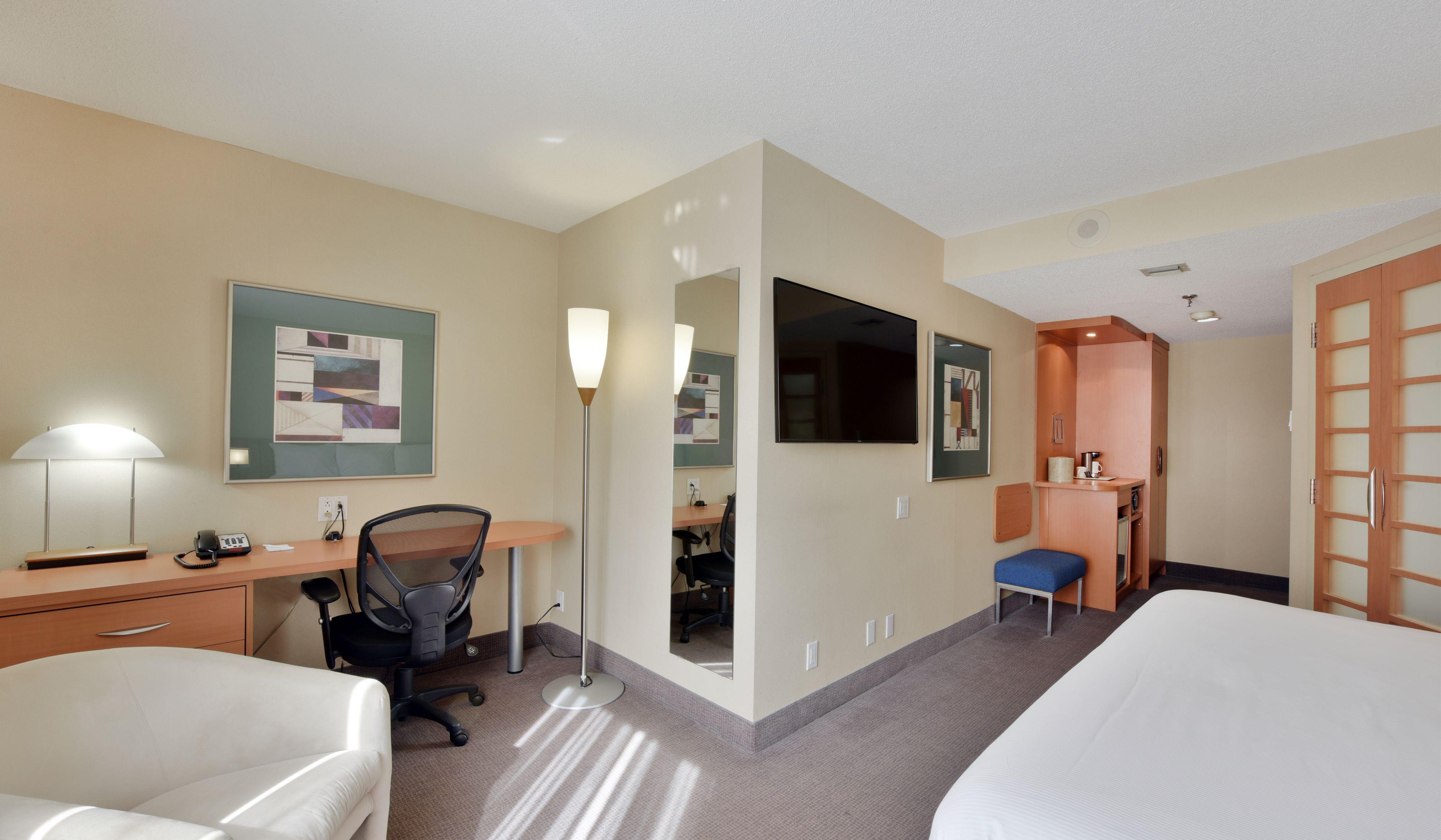 Doubletree By Hilton Downtown Ottawa