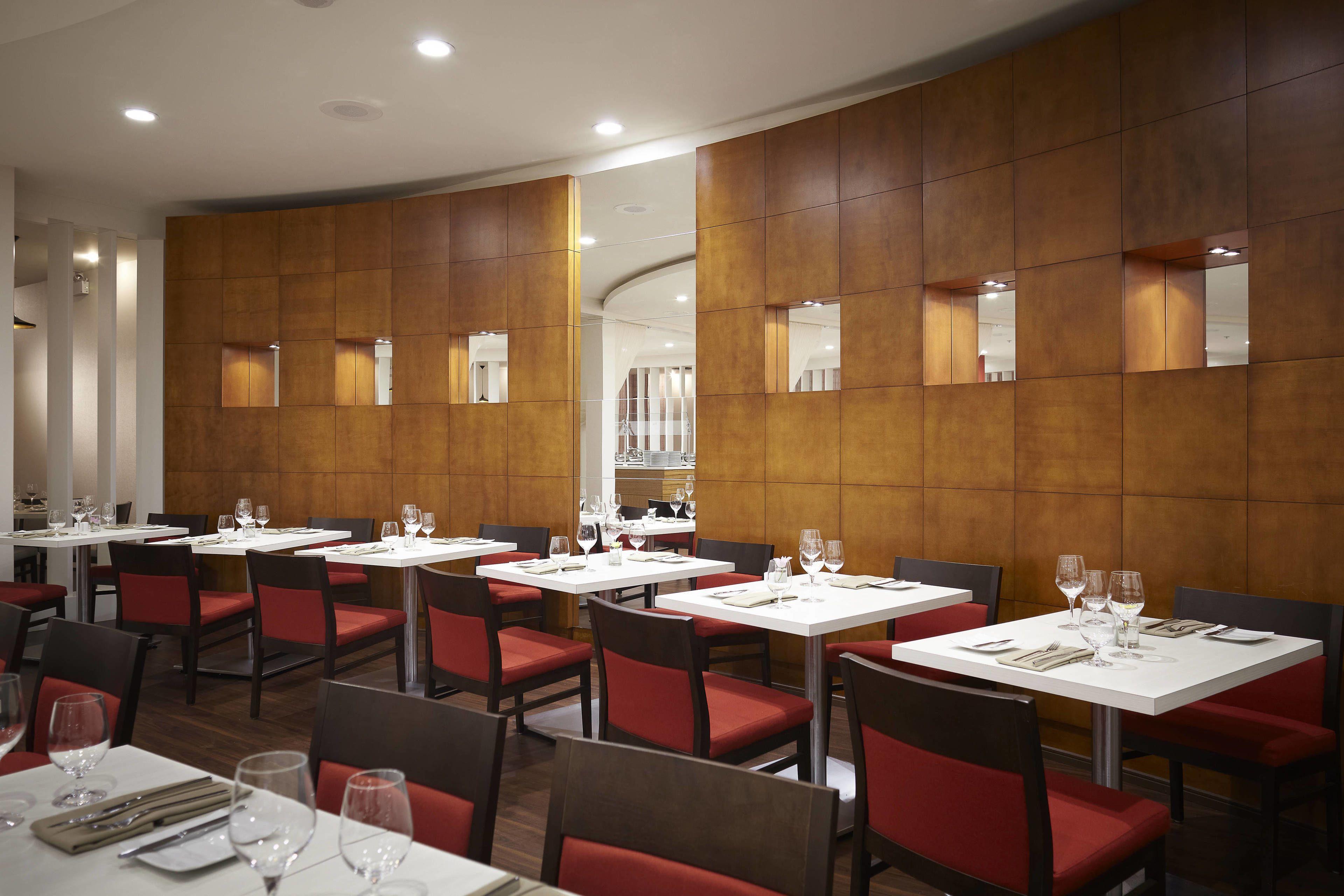 Delta By Marriott Centre Hotel 4*