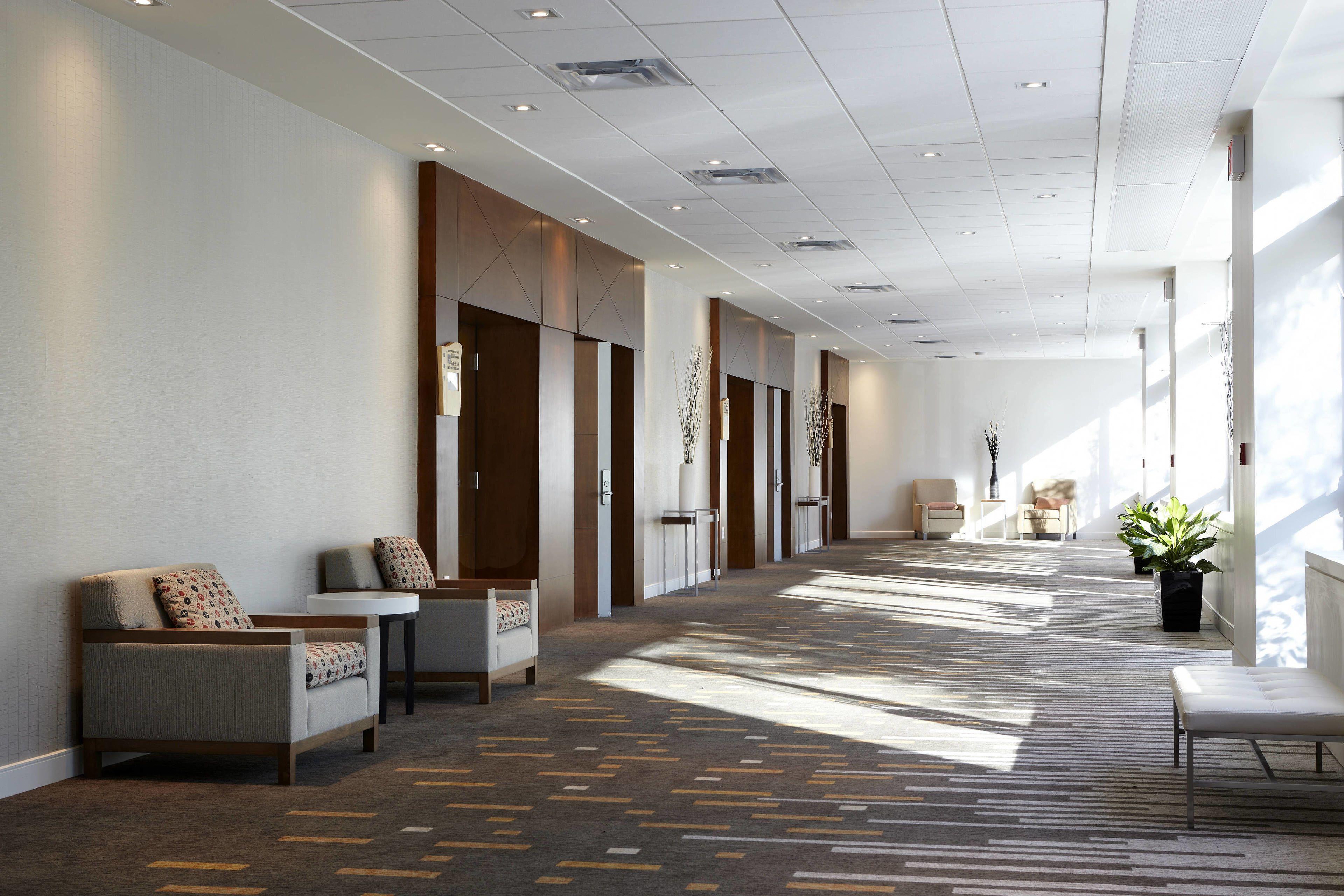 Delta By Marriott Centre Hotel 4*