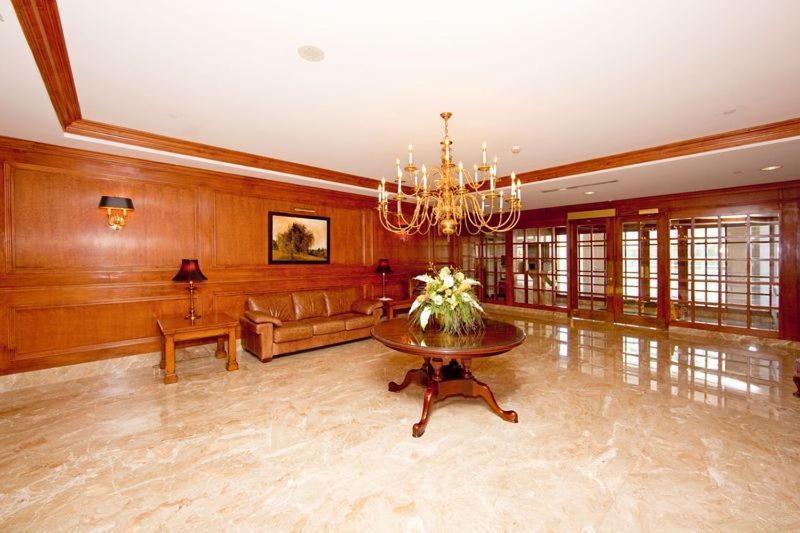 Apartment Corporate 50 Laurier Splendid