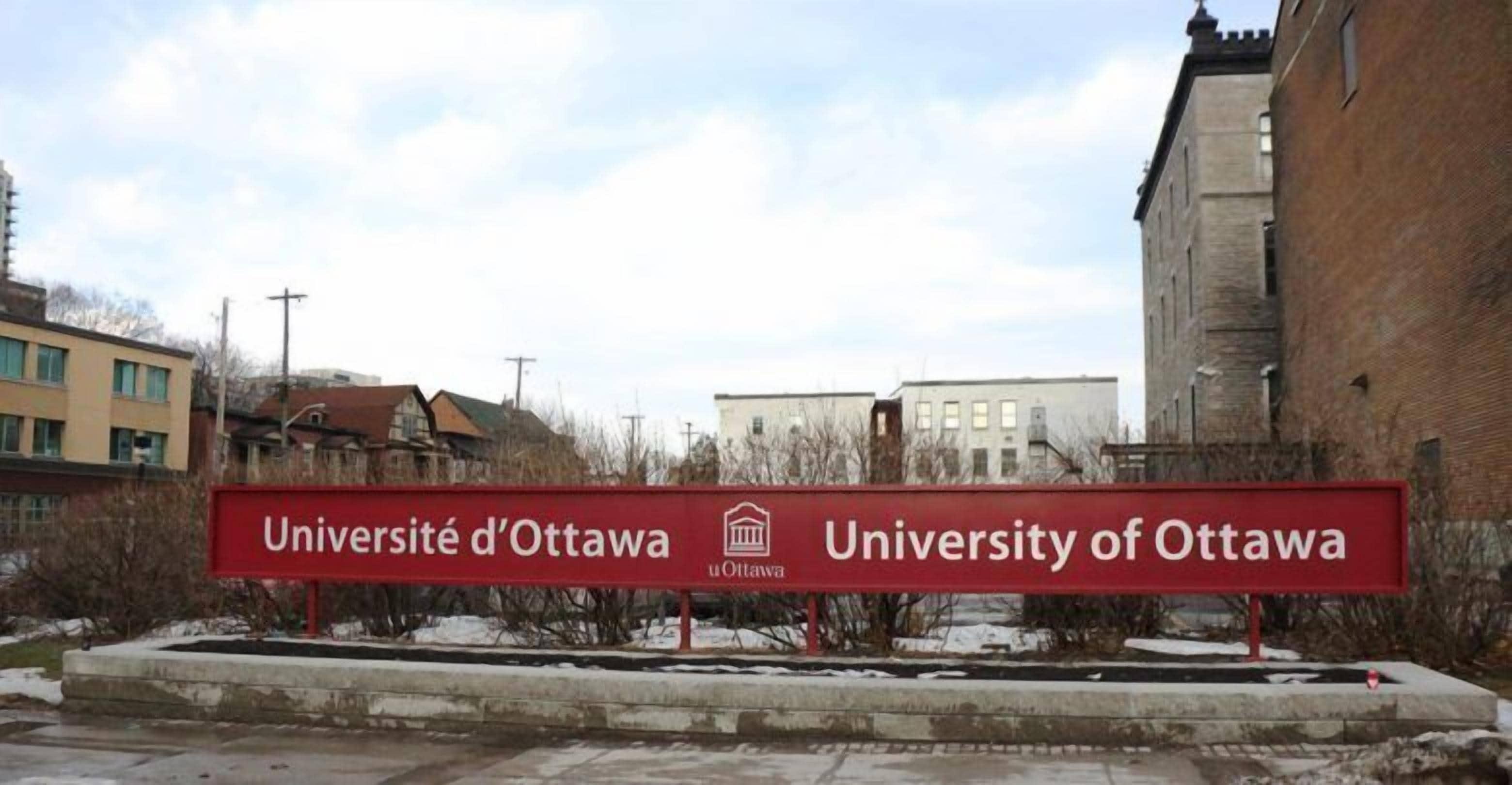 Days By Wyndham Airport 3*