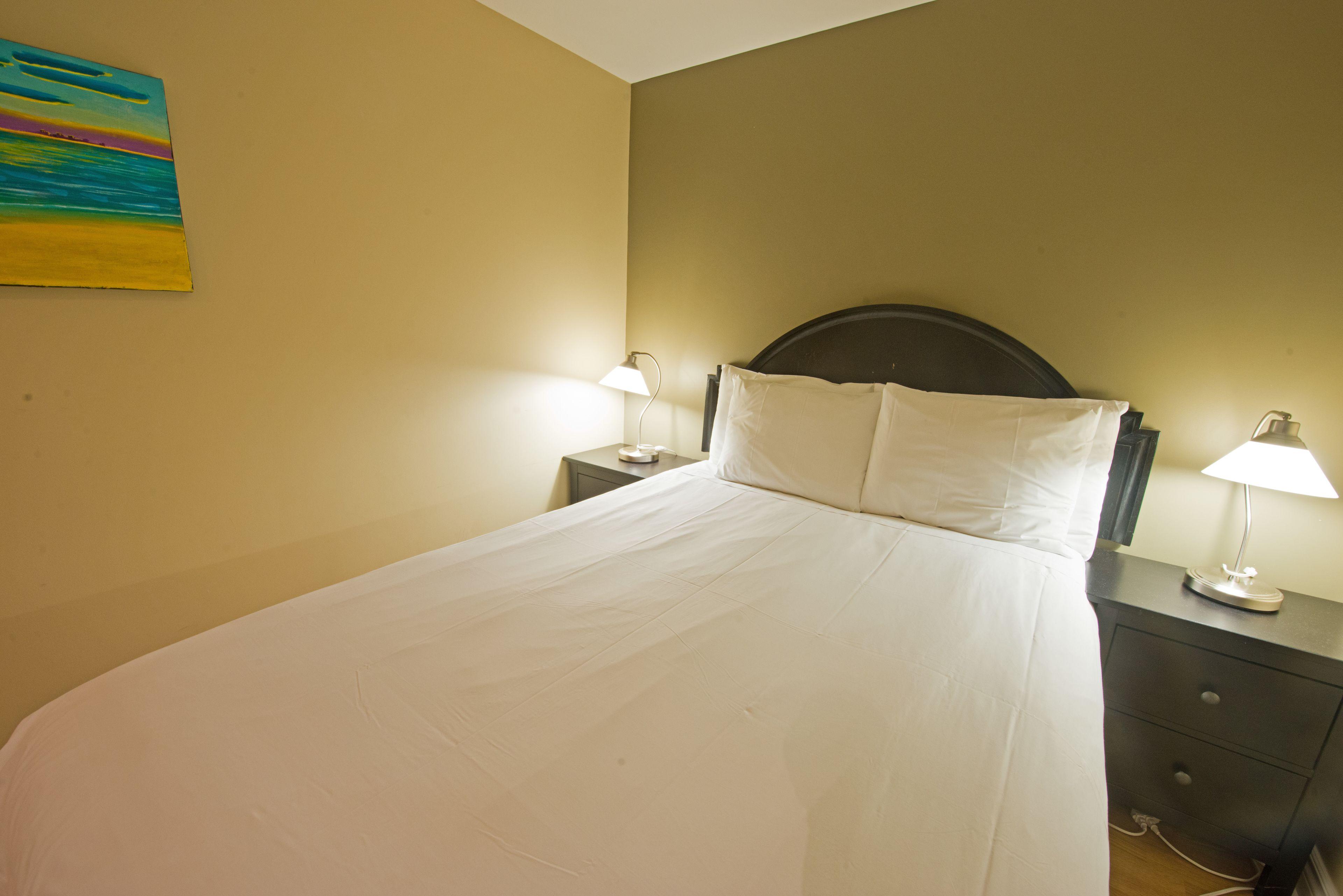 Hotel Byward Blue Ottawa