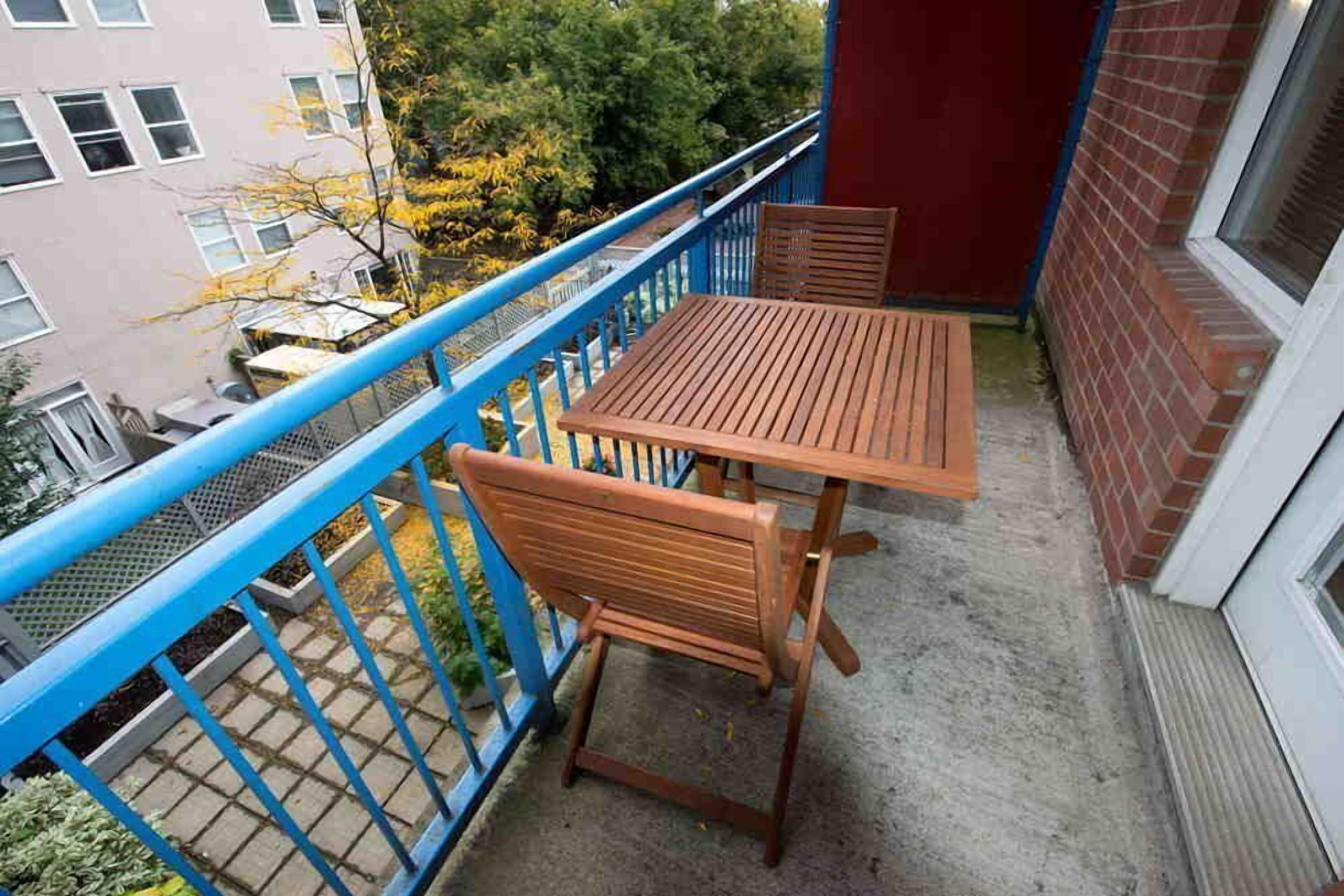 Byward Blue Hotel Ottawa