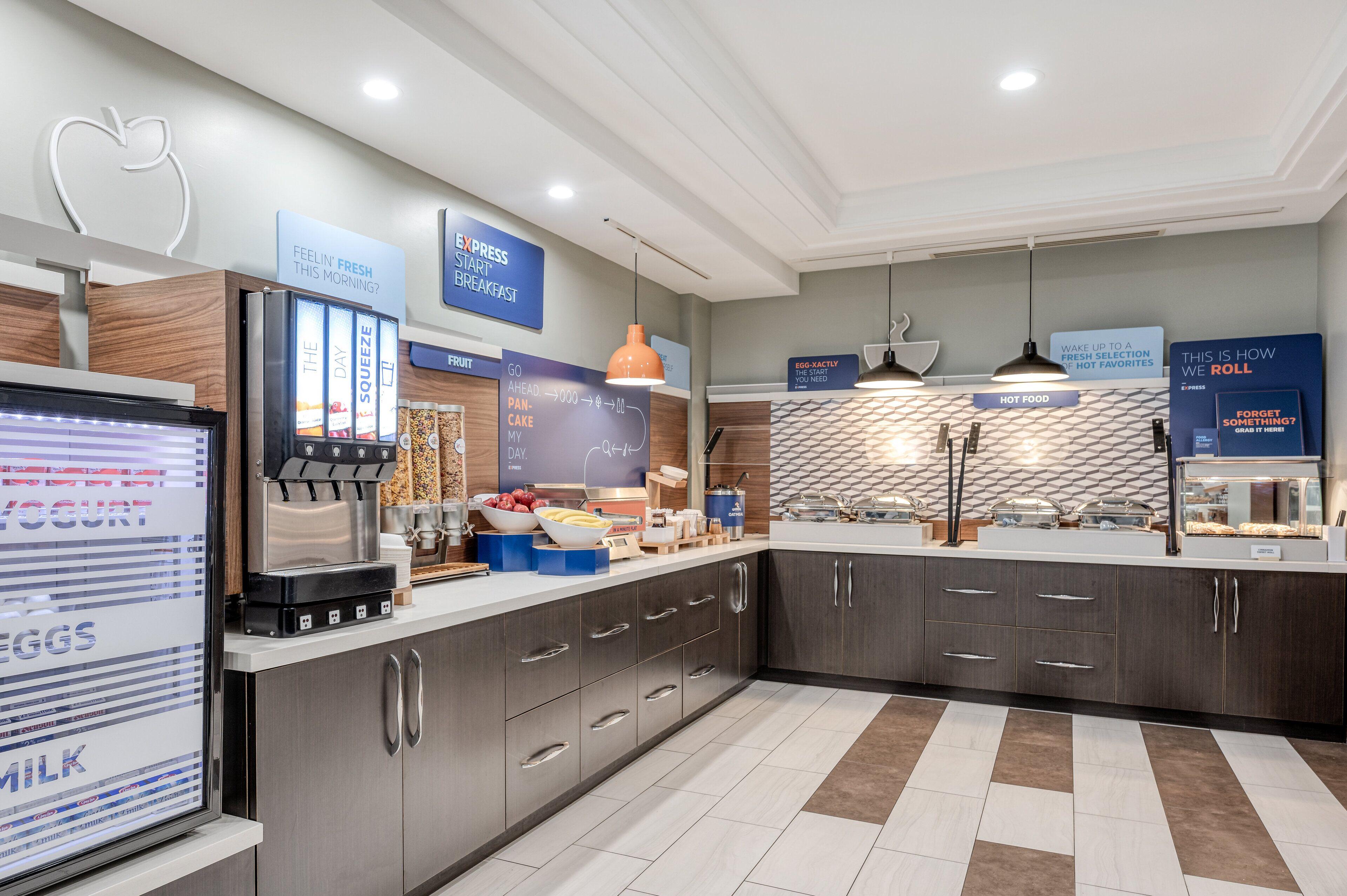 Express & Airport By Ihg Ottawa