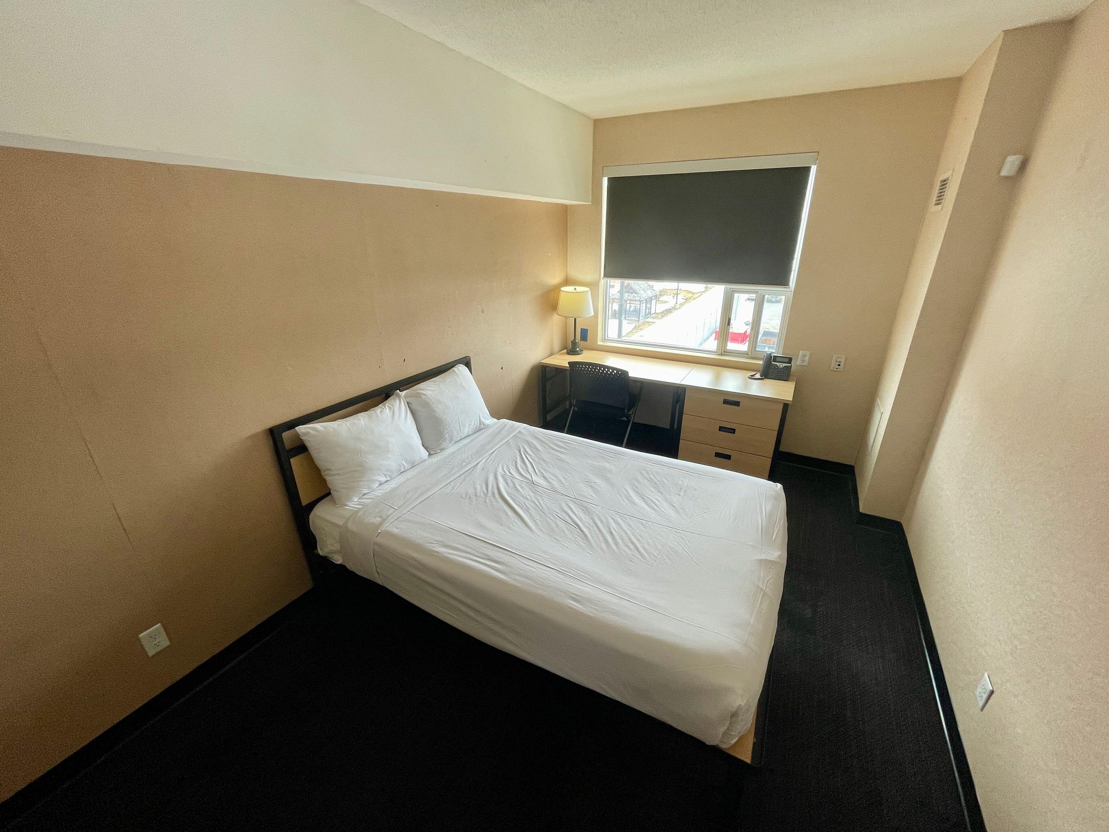 Aparthotel Residence & Conference Centre - Ottawa West 3*