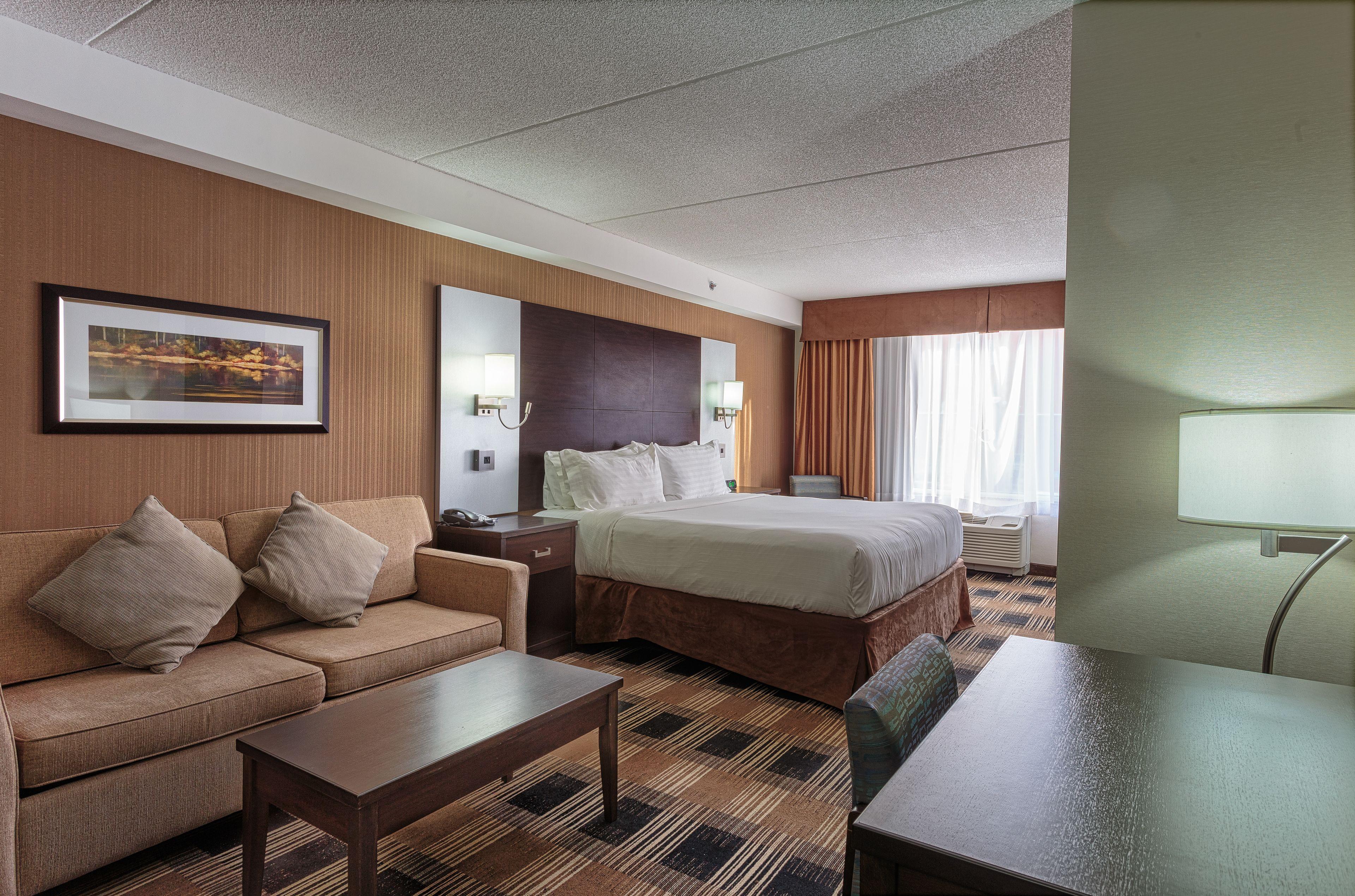 Express & East-orleans By Ihg Hotel