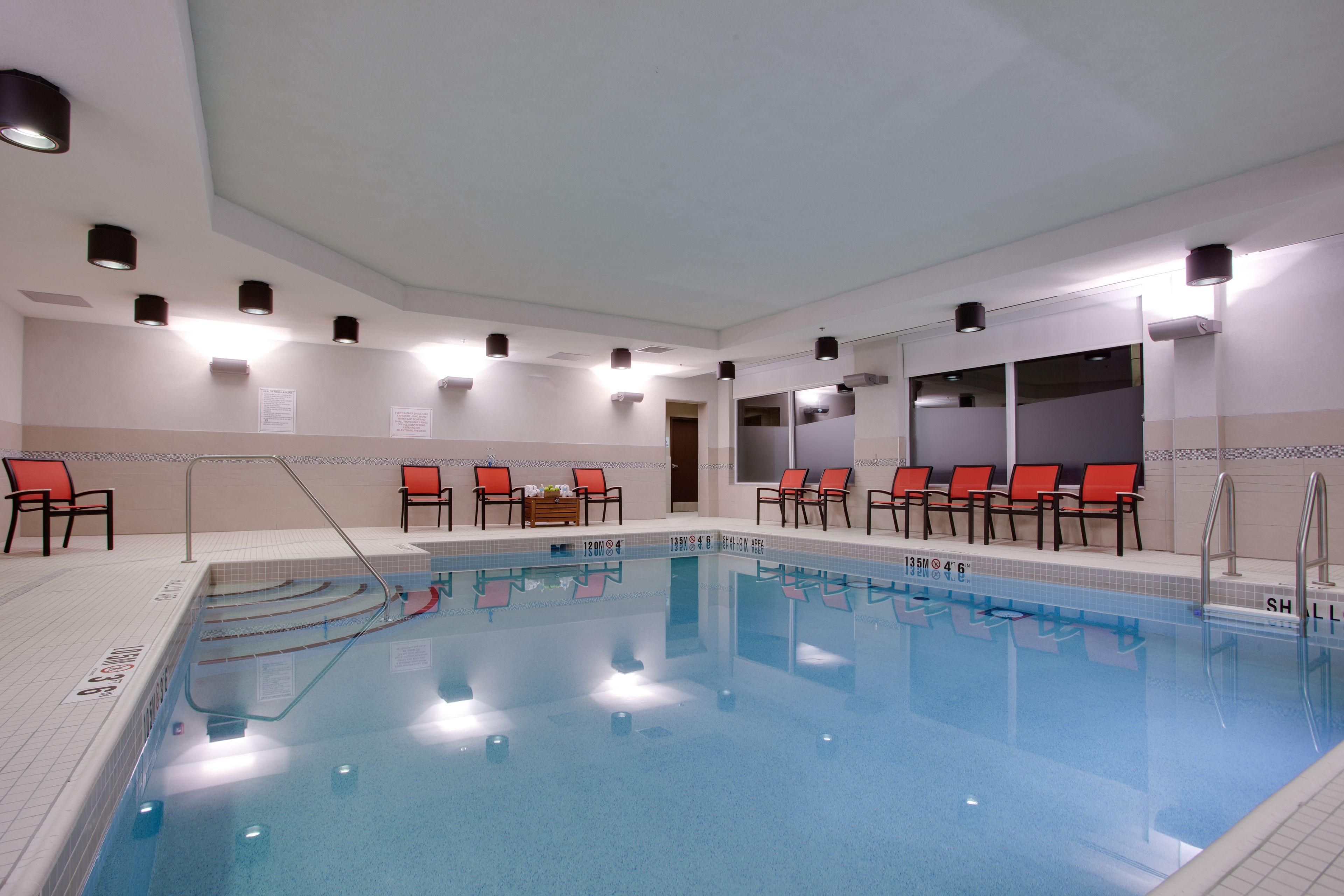 Express & East-orleans By Ihg Ottawa