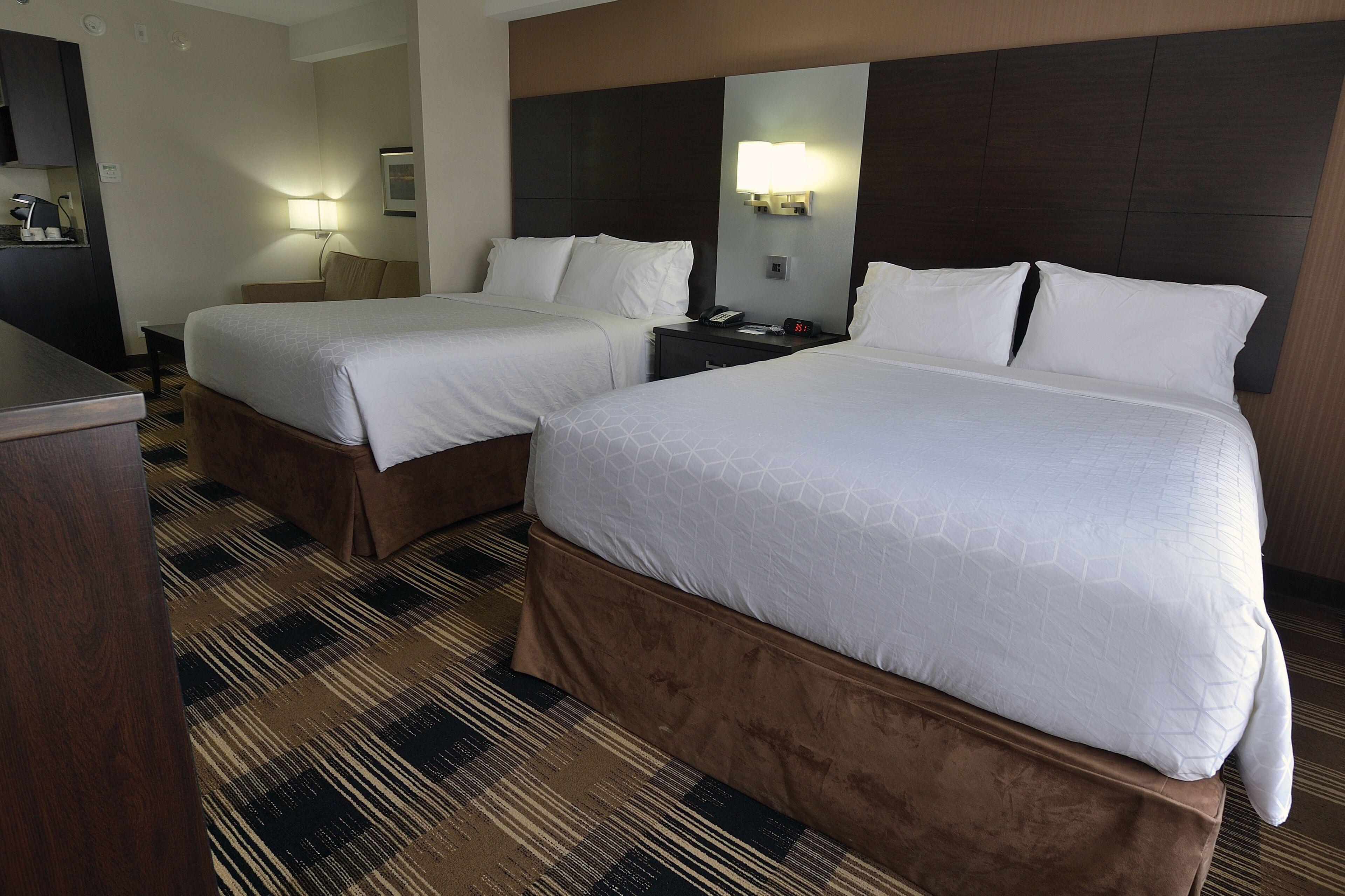 Express & East-orleans By Ihg Hotel 2*