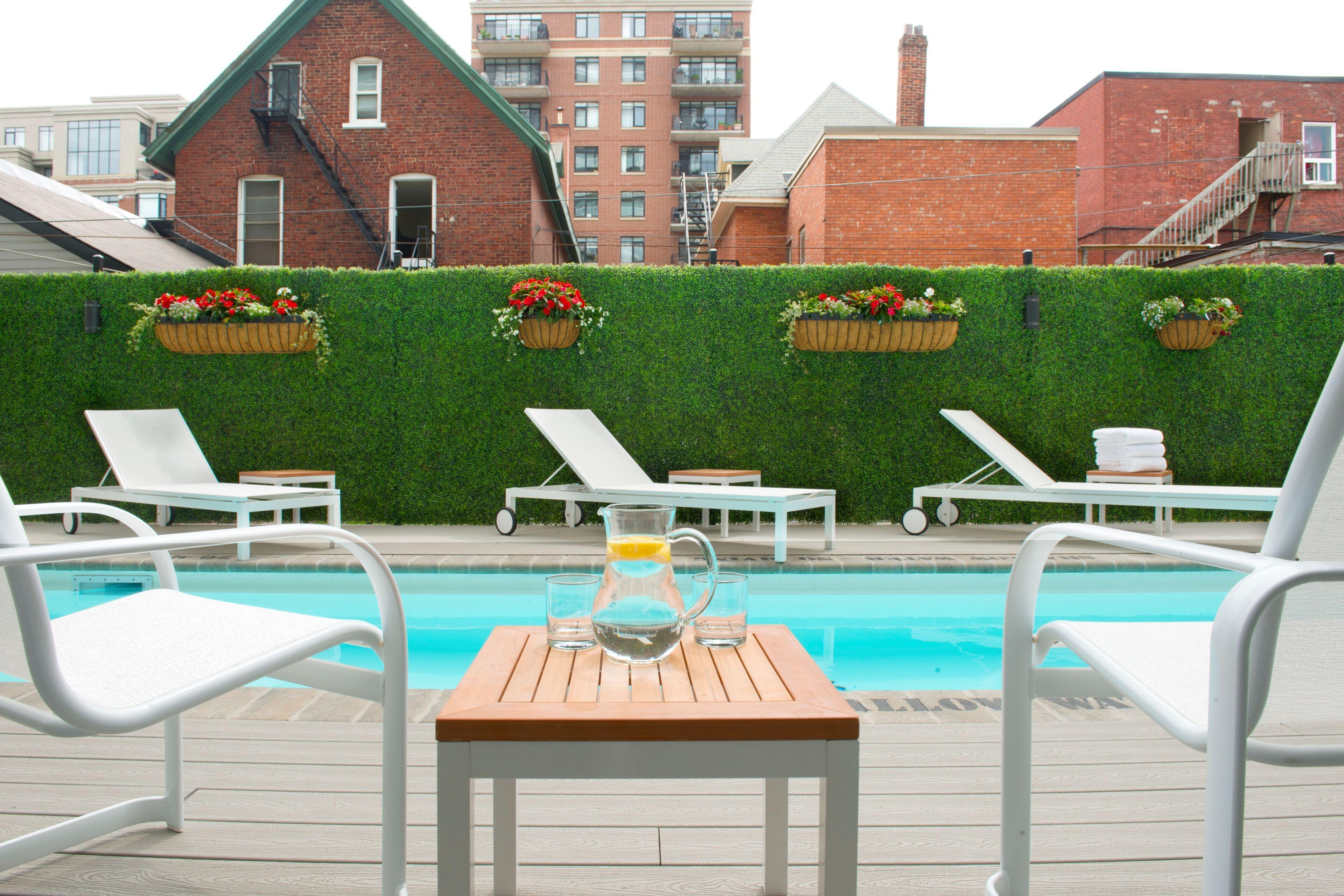 Soho Residences Lisgar Aparthotel 4*