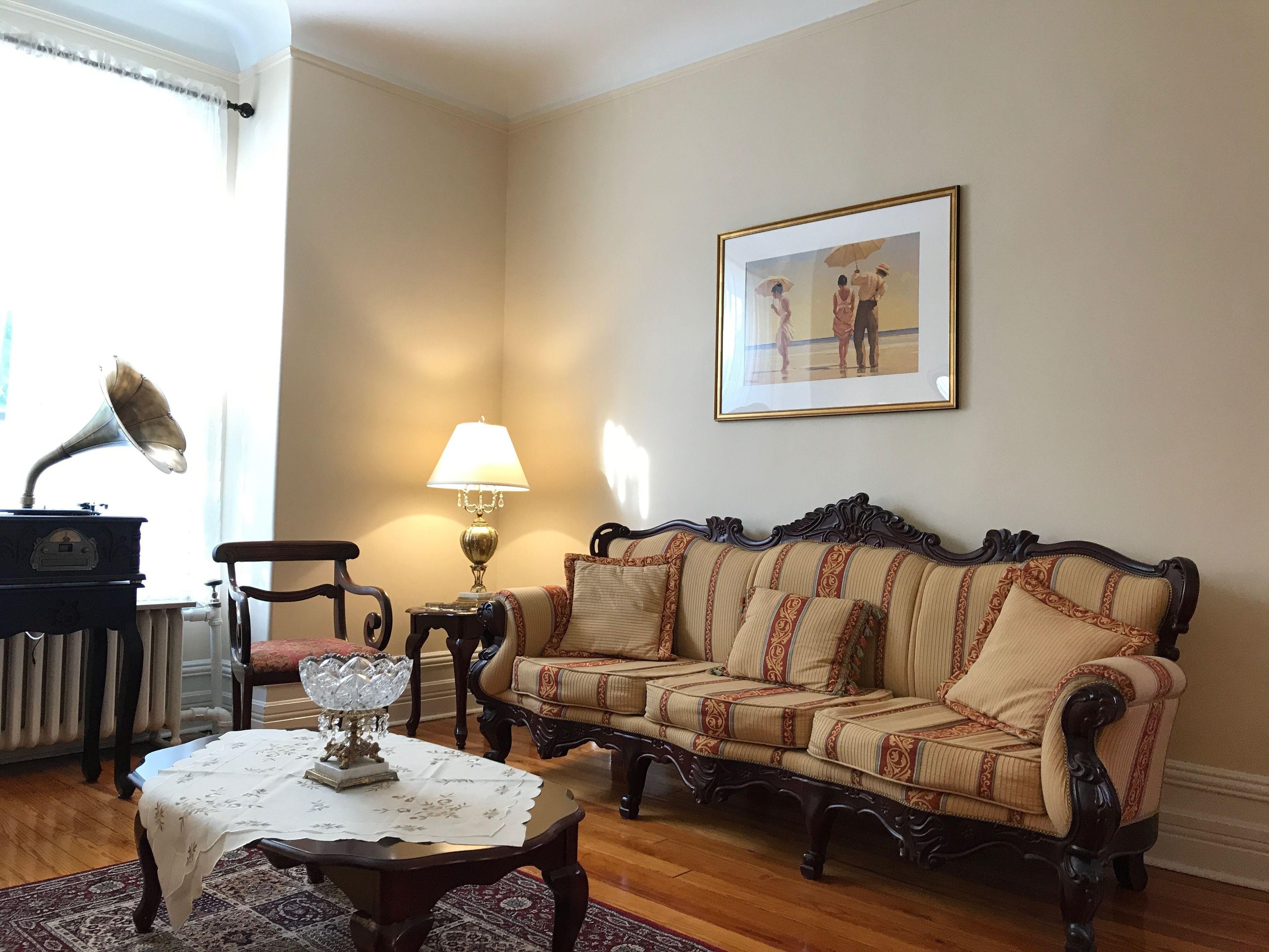 The Century House 3*