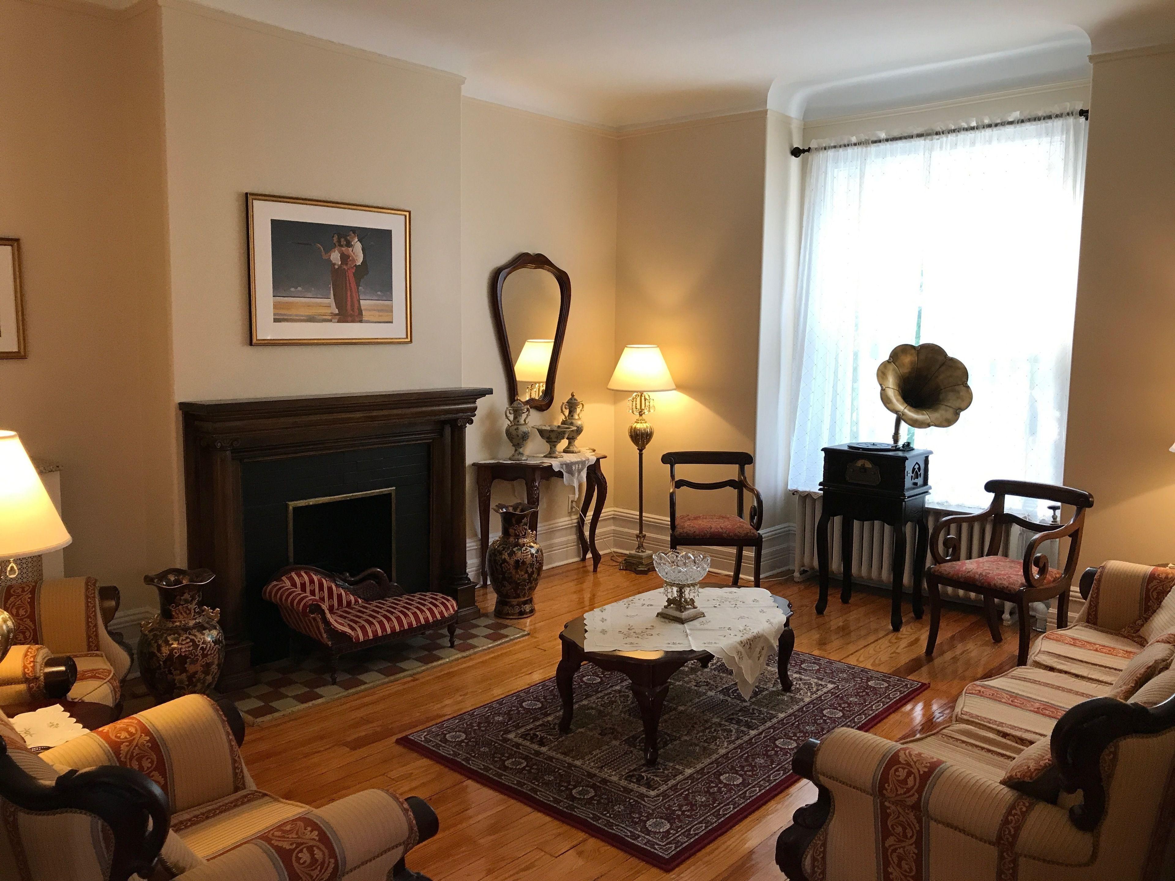 The Century House Bed & Breakfast Ottawa