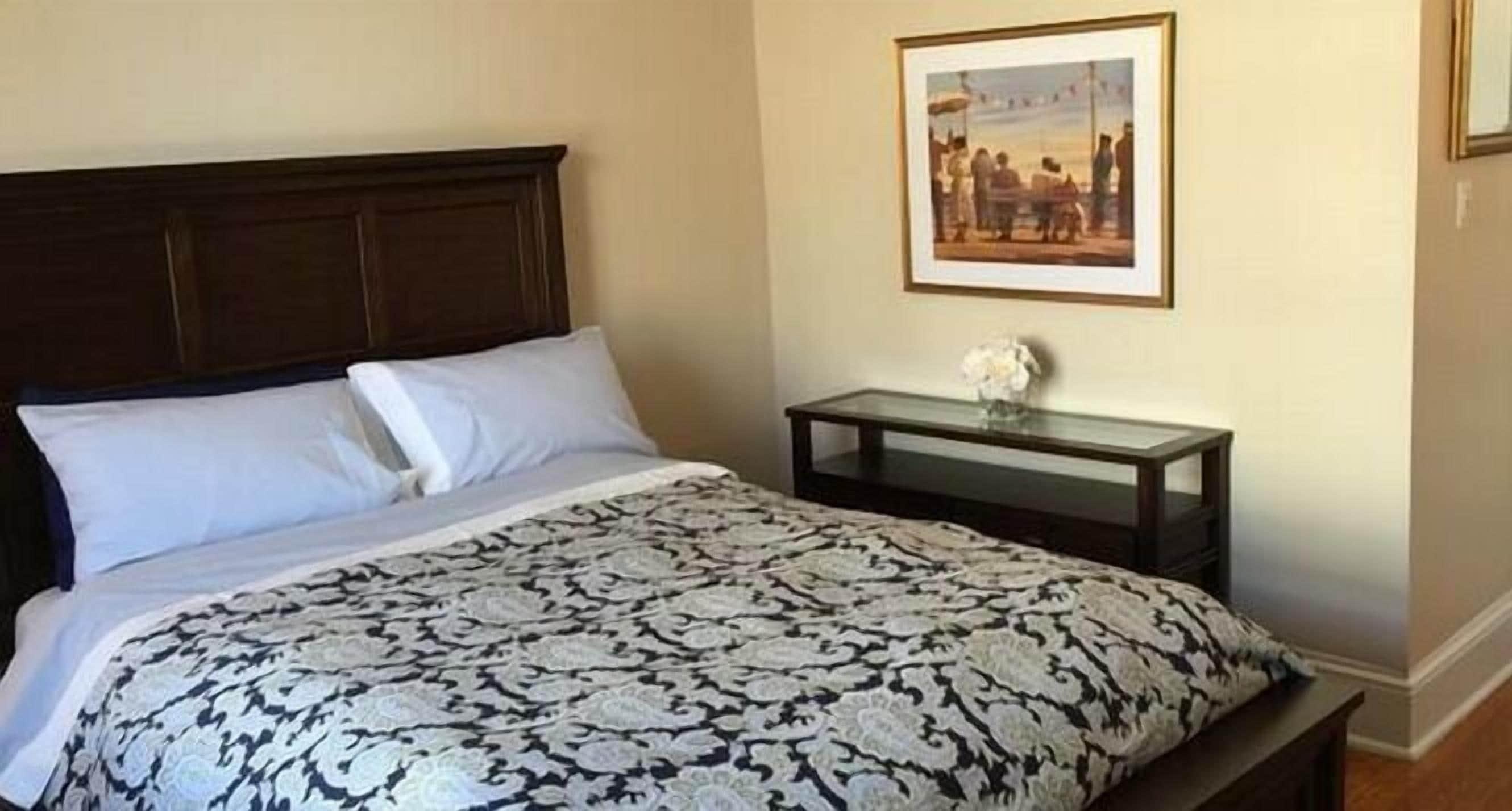 The Century House 3* Ottawa