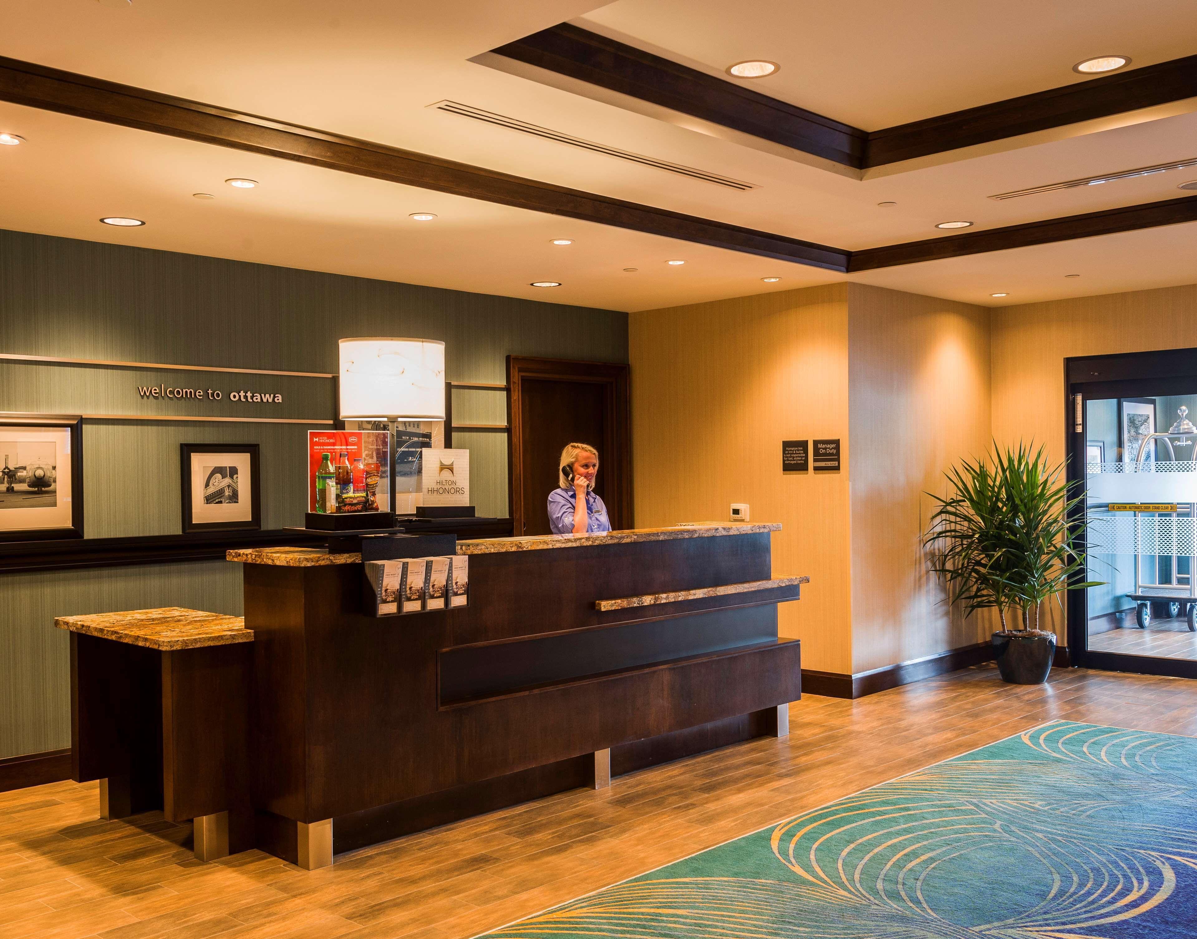 Hampton By Hilton Airport Hotel