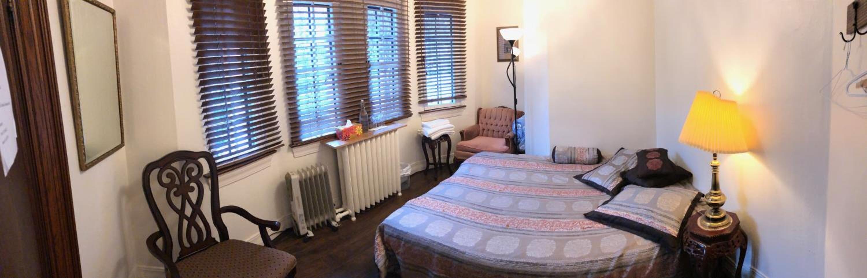 The Ambassador Bed & Breakfast 3*