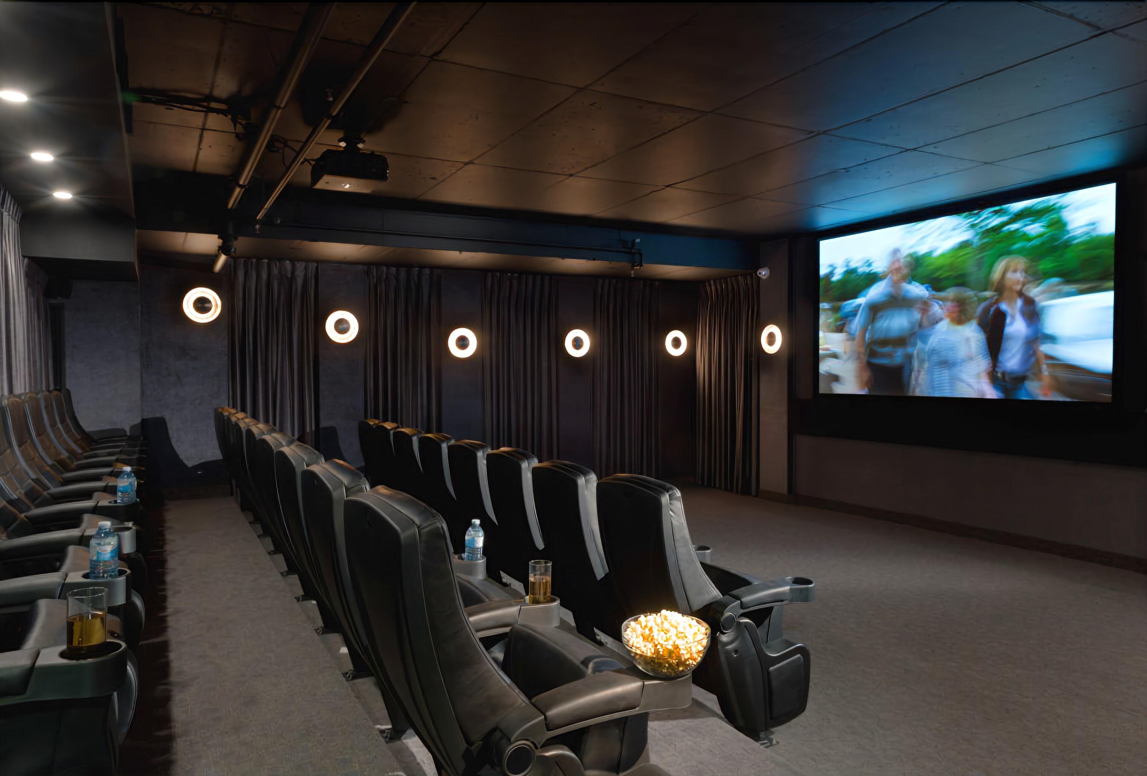 Soho Residences Champagne 4* Ottawa