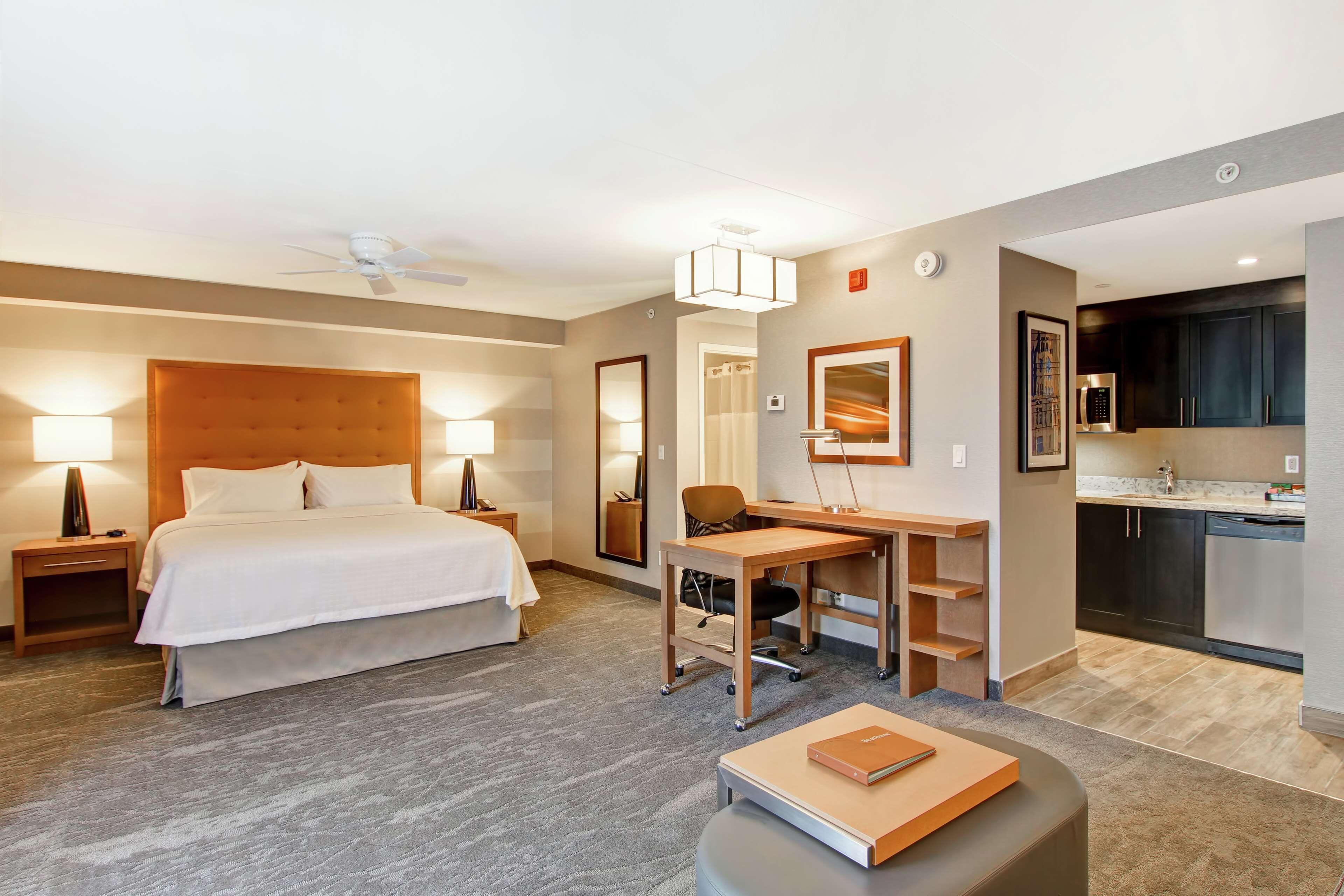 Homewood By Hilton Kanata 3*