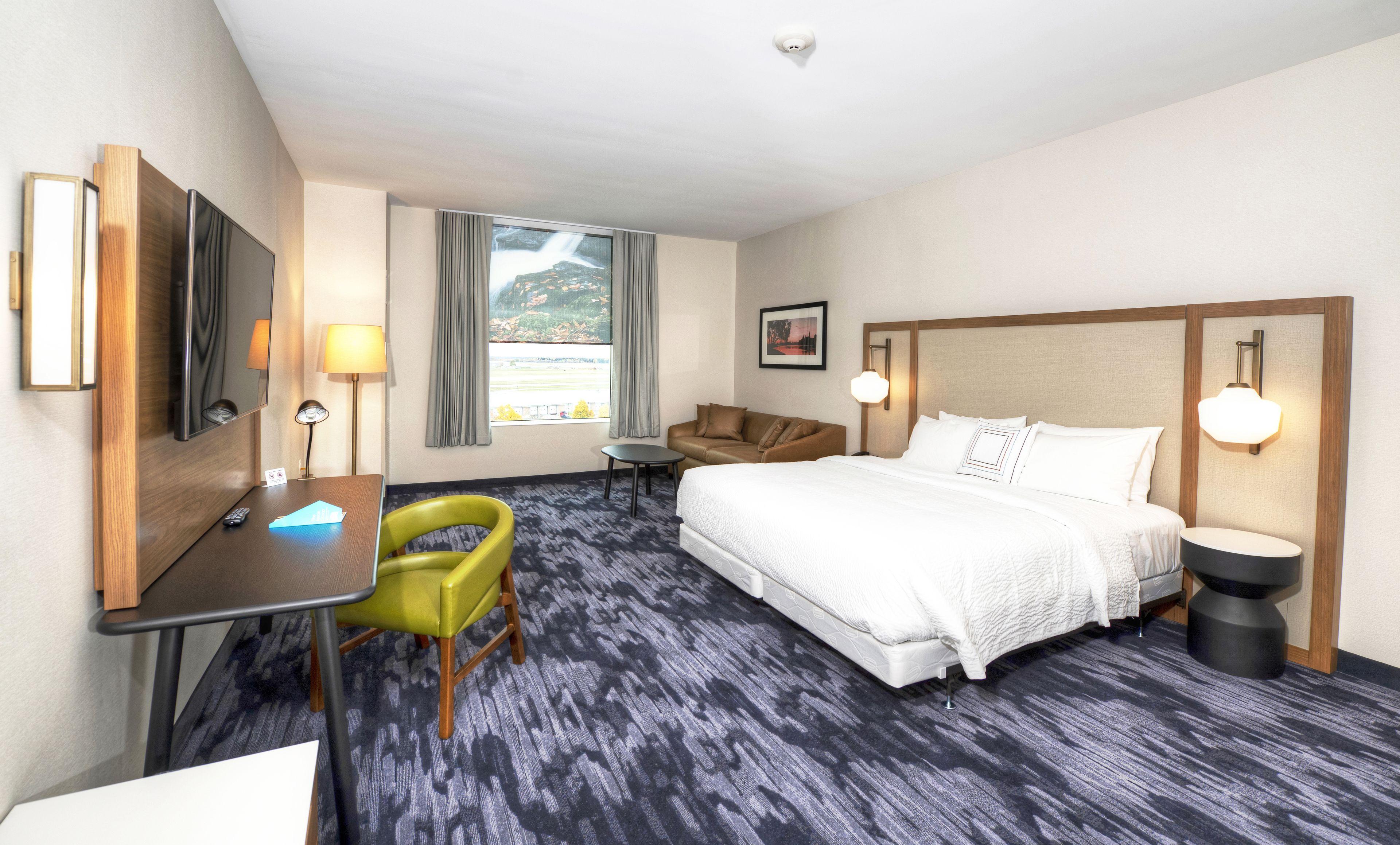 Fairfield & By Marriott Airport Hotel