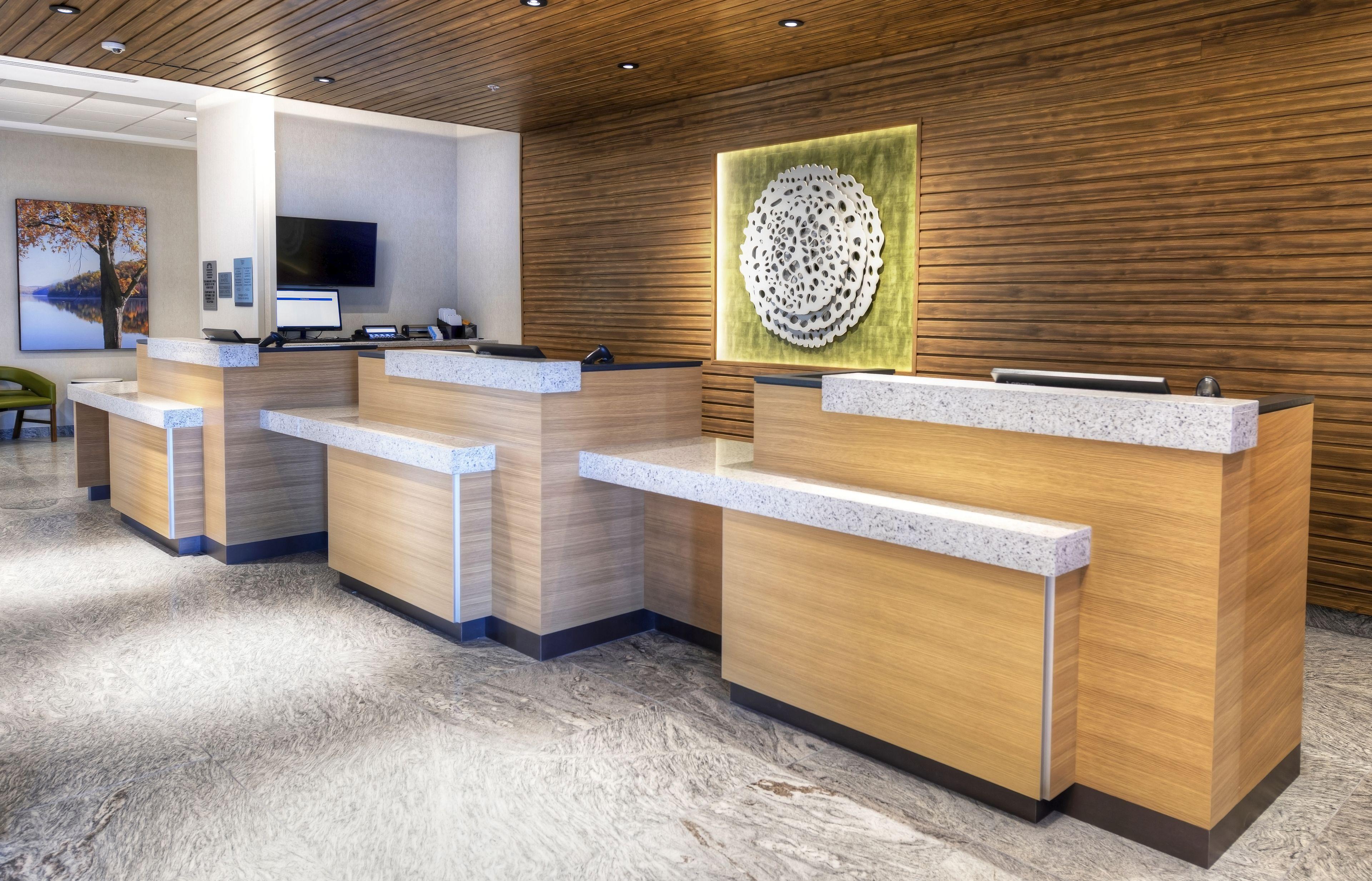 Fairfield & By Marriott Airport 3*