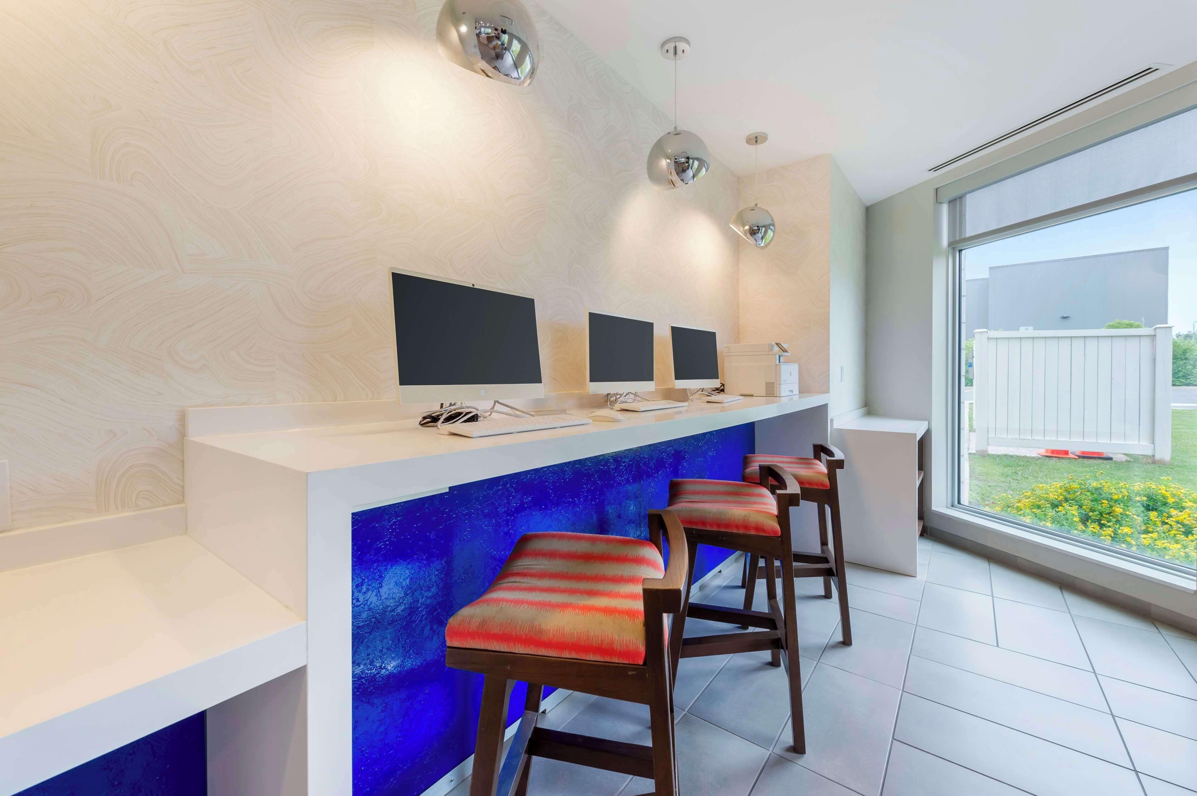 Glo Western Kanata West Hotel Ottawa